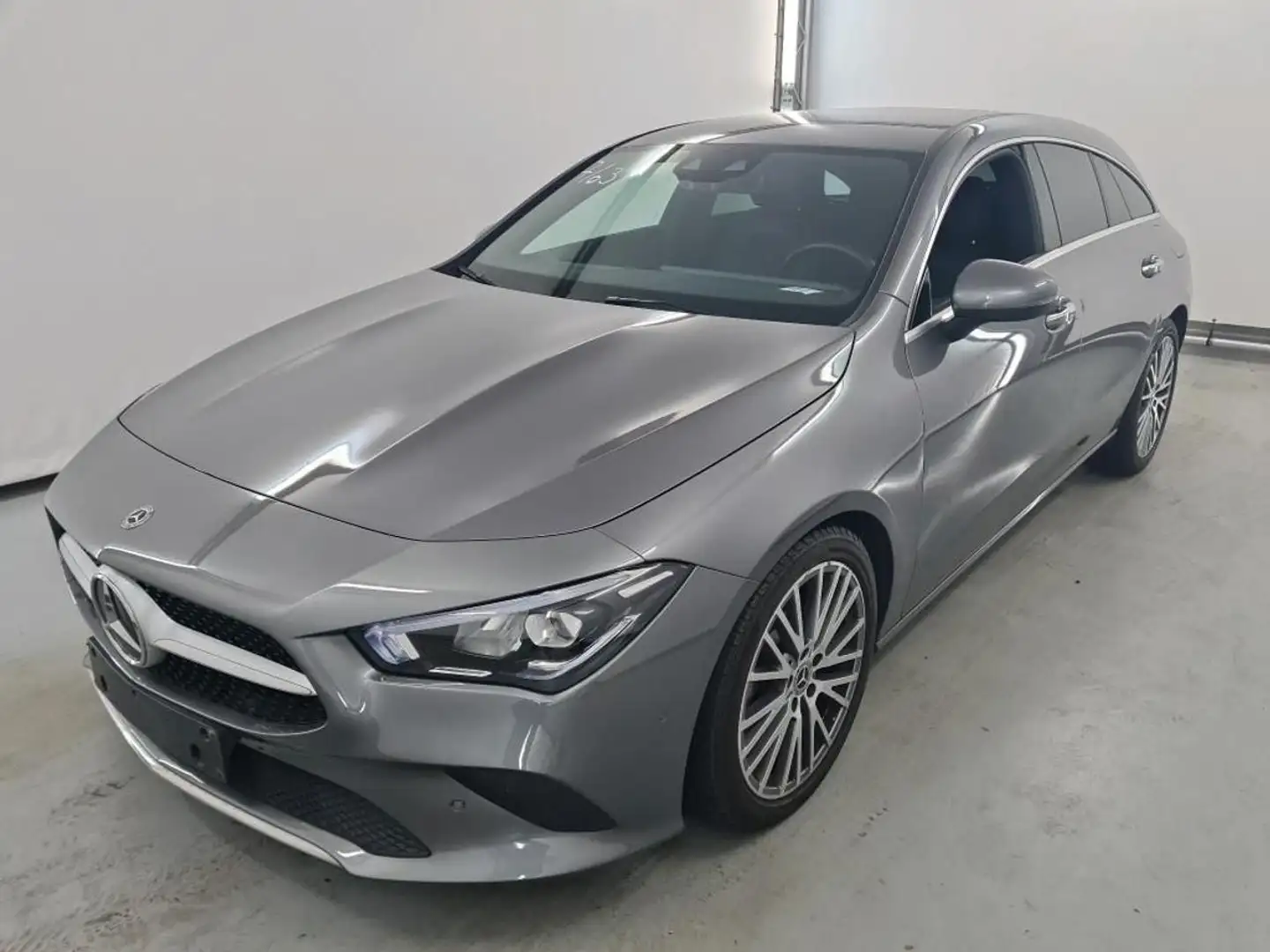 Mercedes-Benz CLA 180 d Automatic Shooting Brake Business Extra Grau - 2