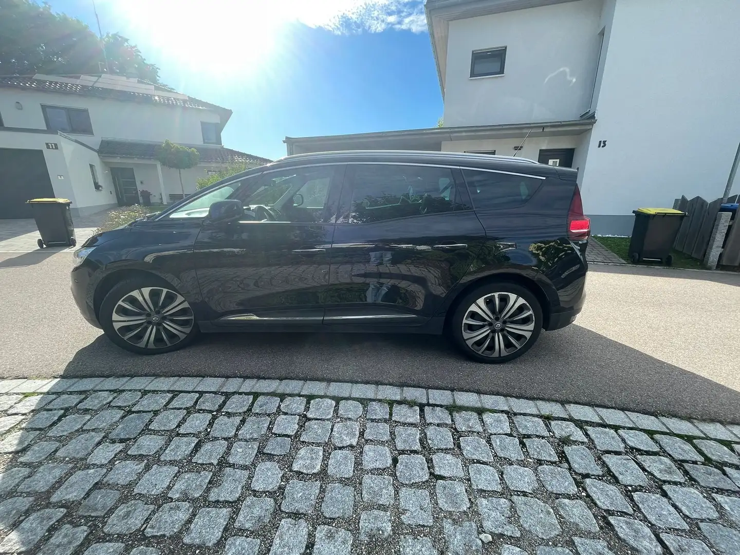 Renault Scenic Scenic TCe 160 GPF EDC BUSINESS EDITION Schwarz - 1