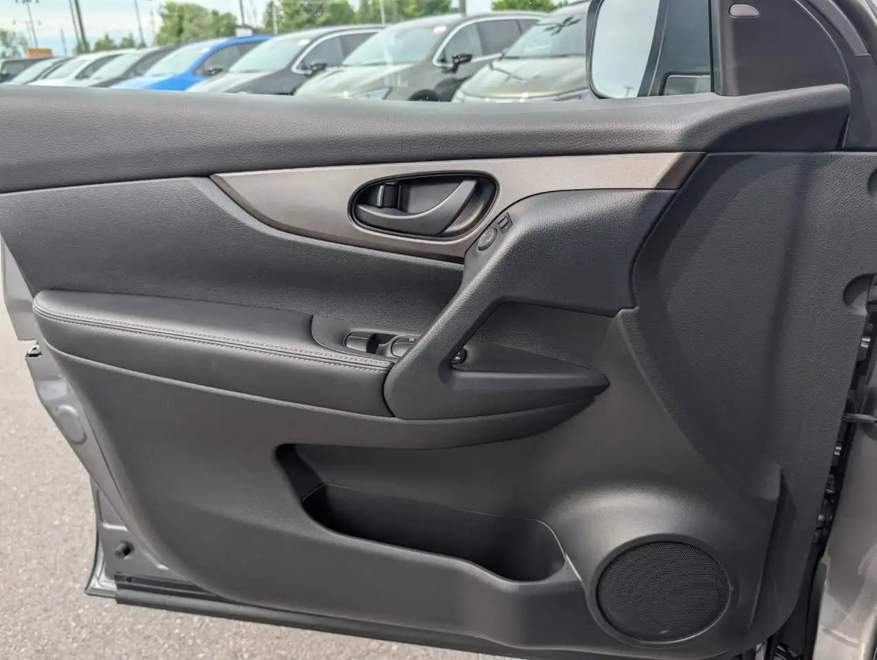 Nissan Qashqai photo Nissan Qashqai