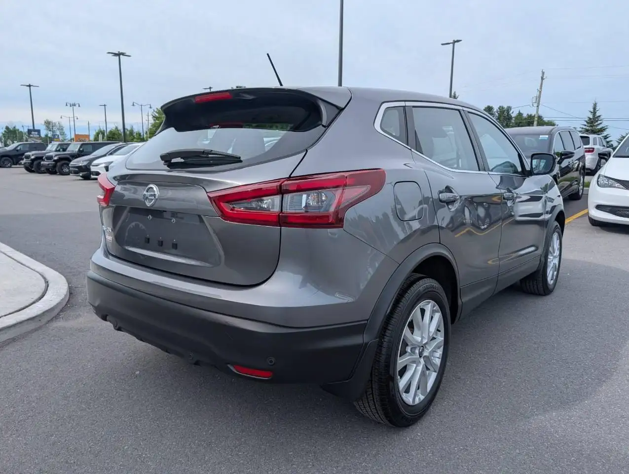 Nissan Qashqai photo Nissan Qashqai