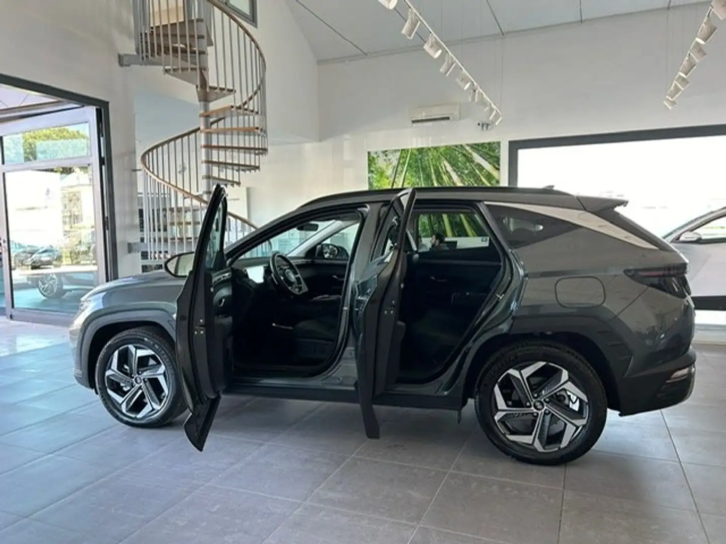 Hyundai TUCSON 1.6 phev Exellence Lounge Pack 4wd auto Grigio - 2