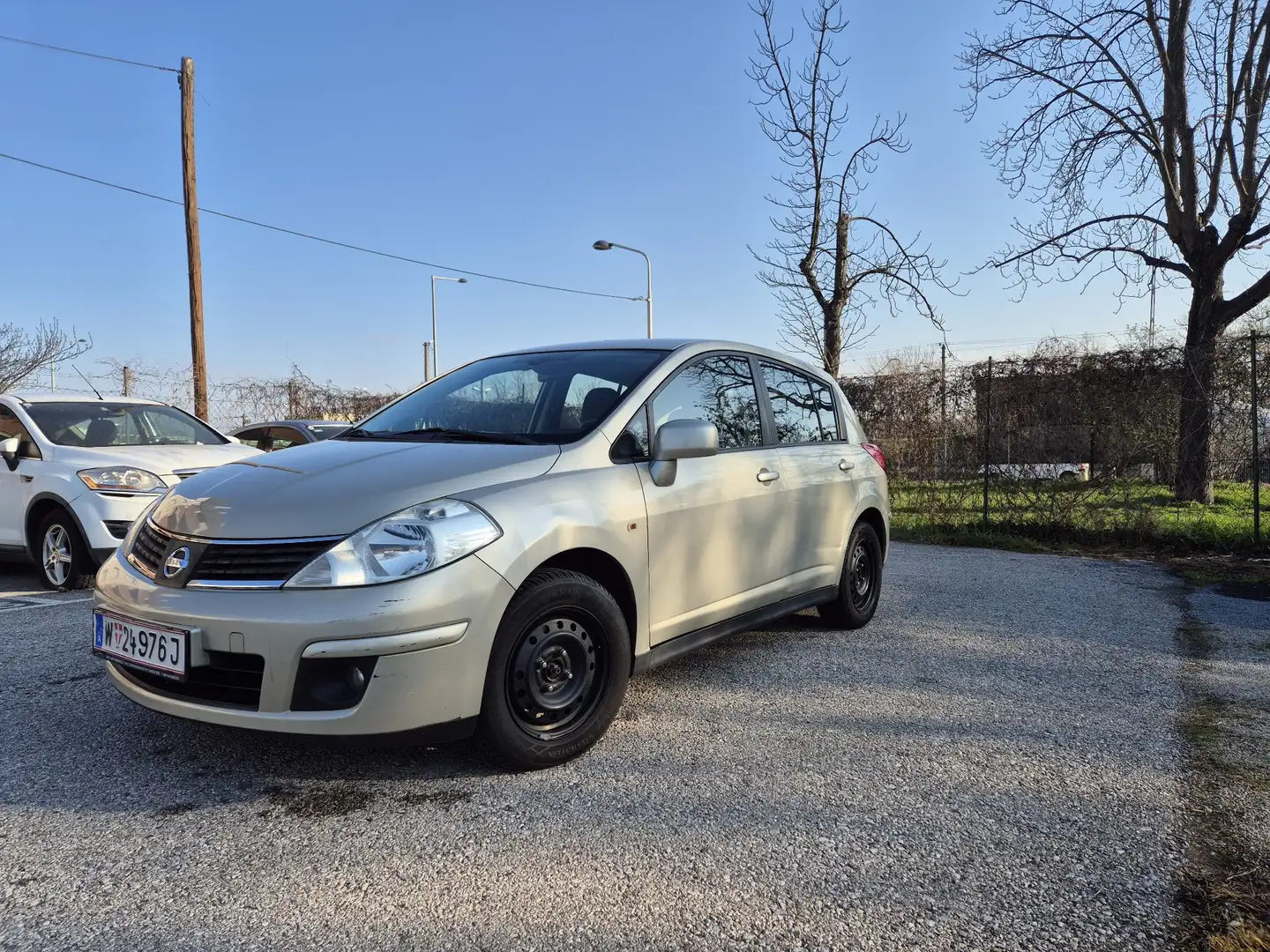 Nissan Tiida 1,6 Acenta 111600Km - 1