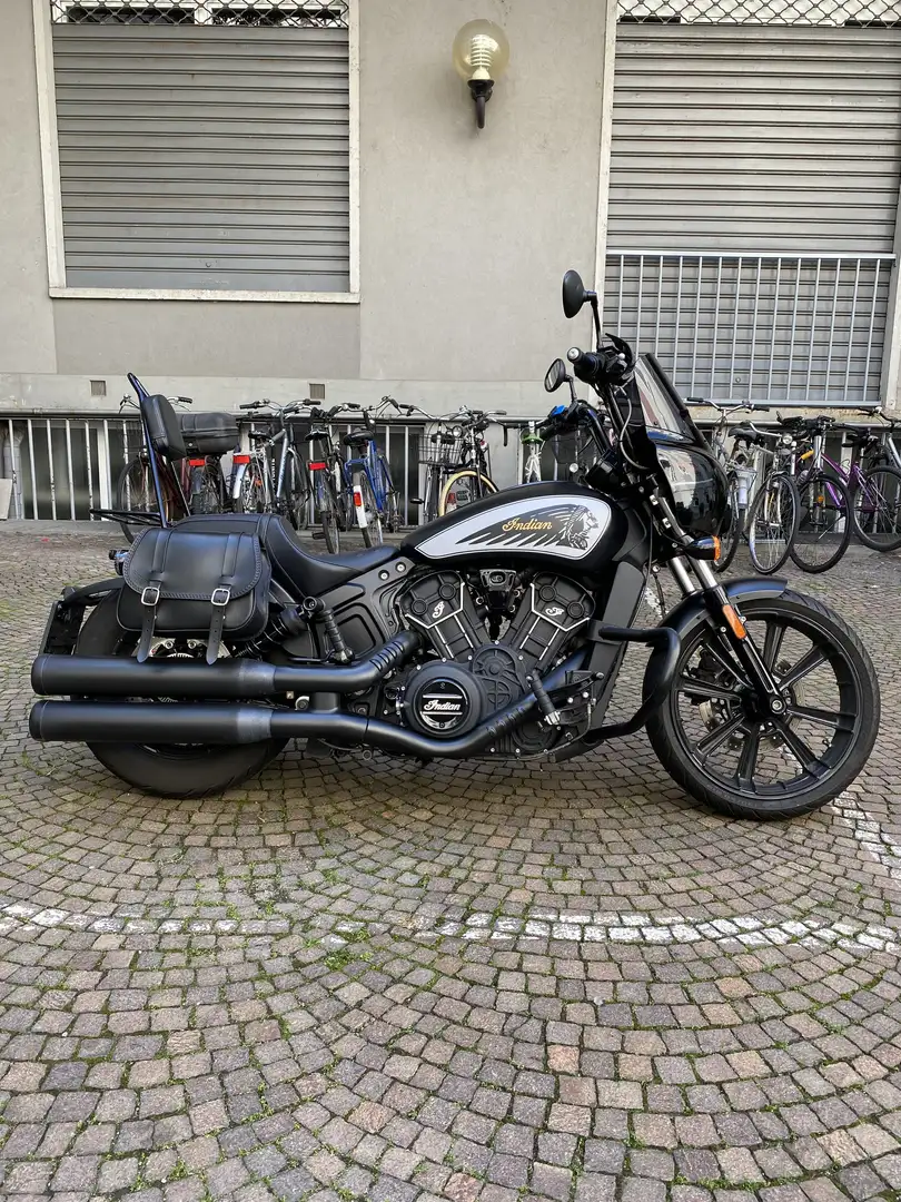 Indian Scout Rogue - 1