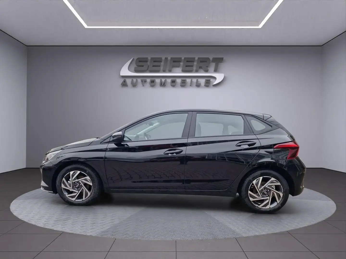 Hyundai i20 I TREND I DCT I NAVI I SHZ I RFK I Schwarz - 2