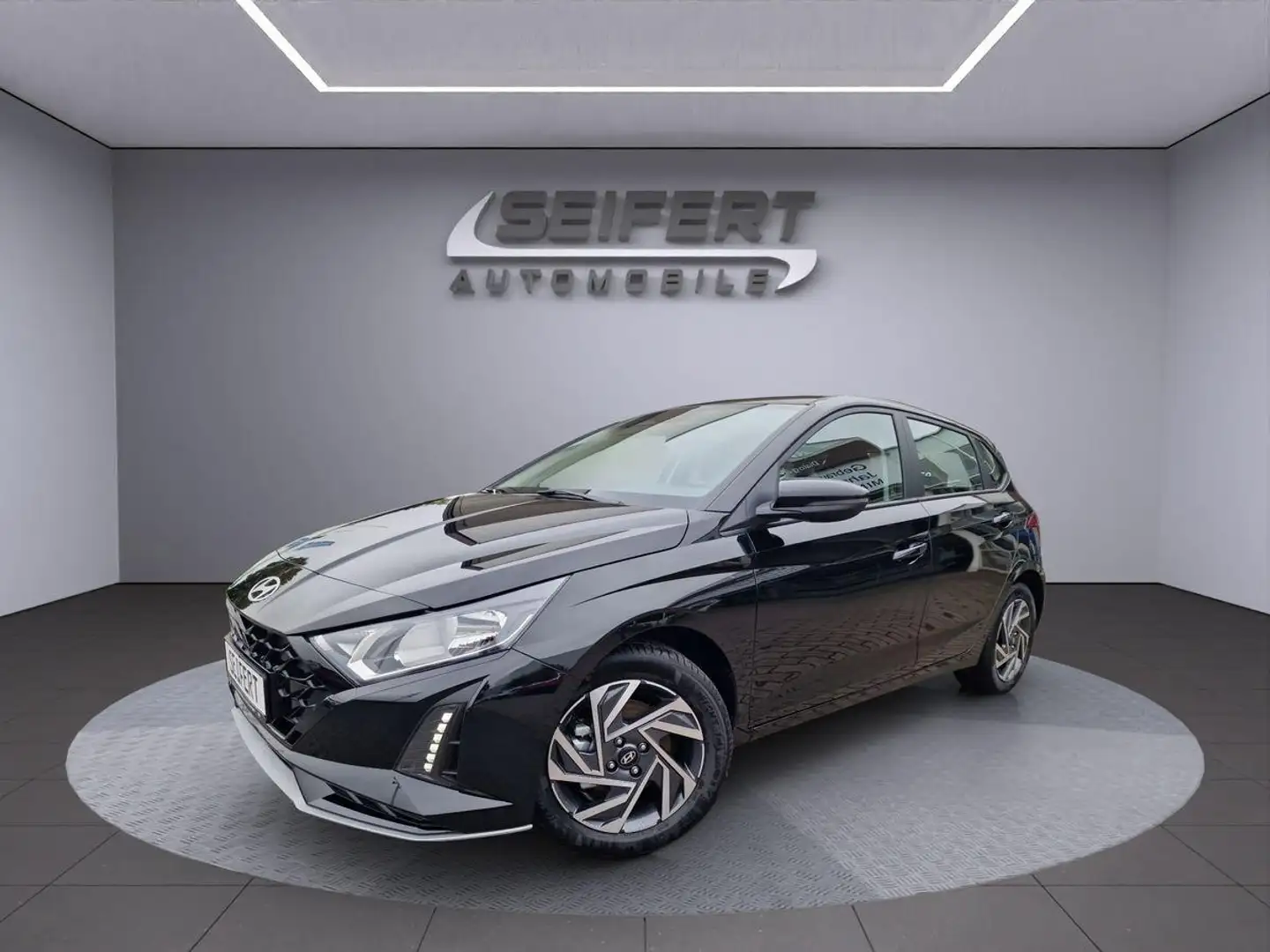 Hyundai i20 I TREND I DCT I NAVI I SHZ I RFK I Schwarz - 1