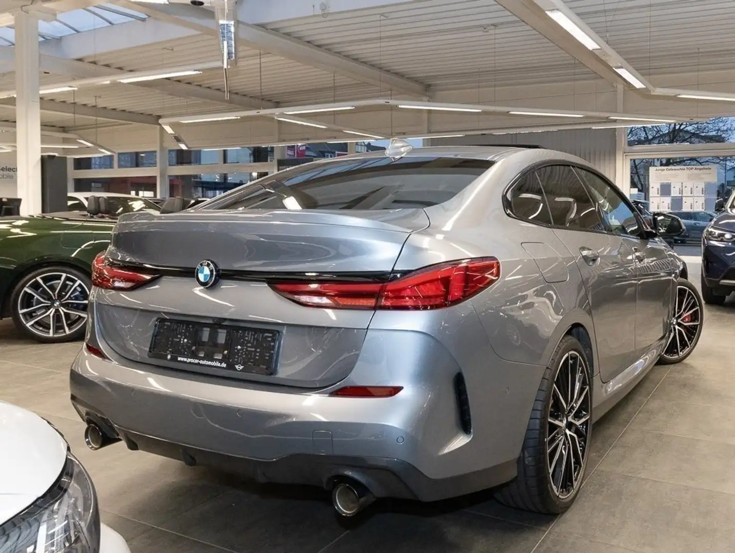 BMW 220 i Gran Coupé Sportpaket Head-Up HK HiFi DAB Gris - 2