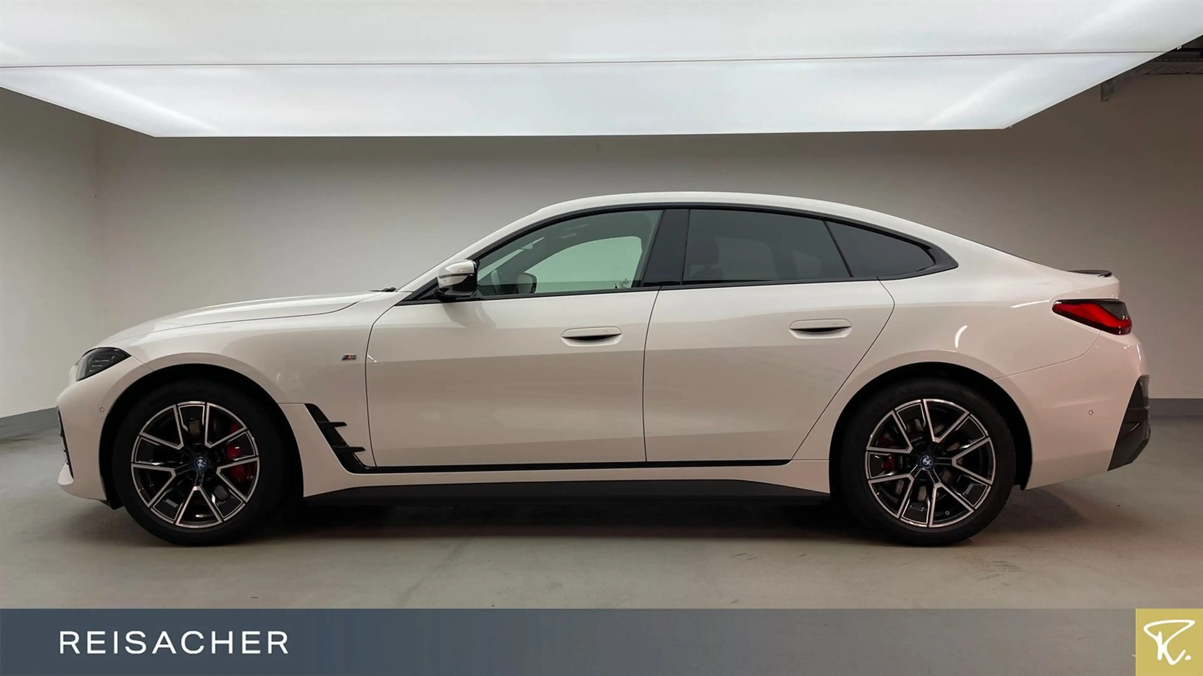 BMW i4 A eDrive35 Gran Coupé — photo 9