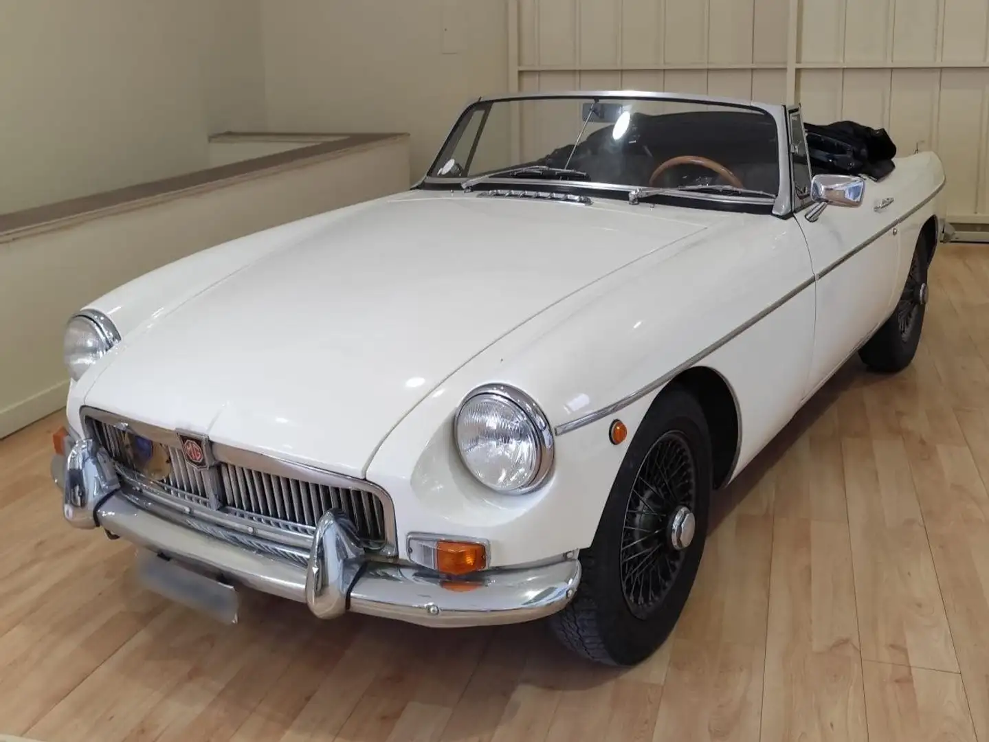 MG MGB Bianco - 1