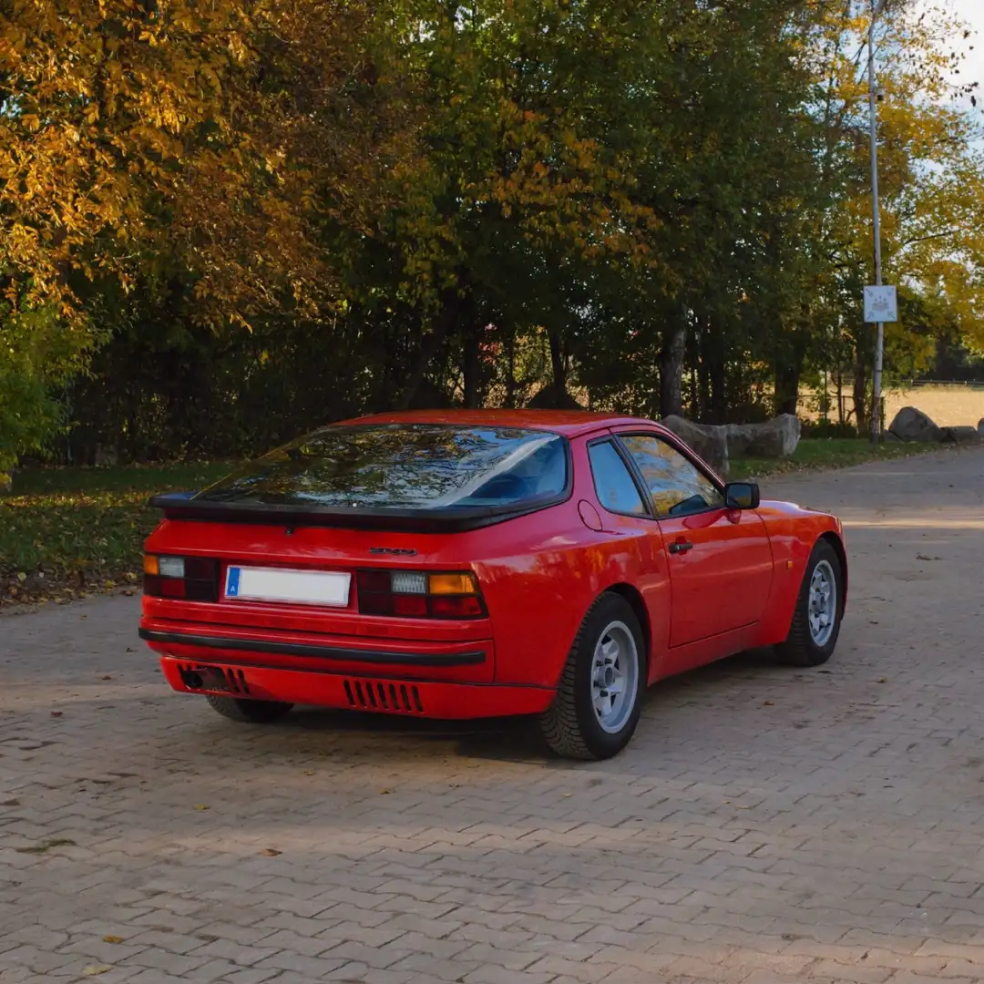 Porsche 944 II Rot - 2