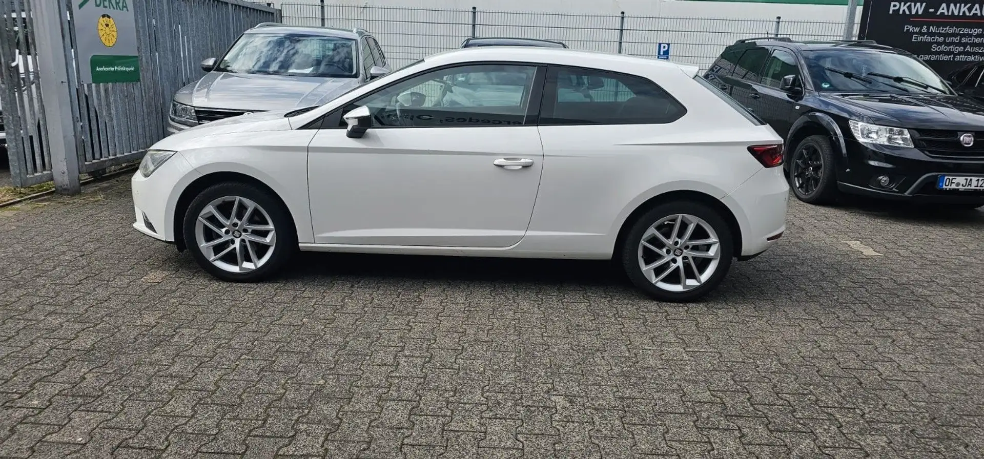 SEAT Leon SC Style Sport LED PDC NAVI Weiß - 2
