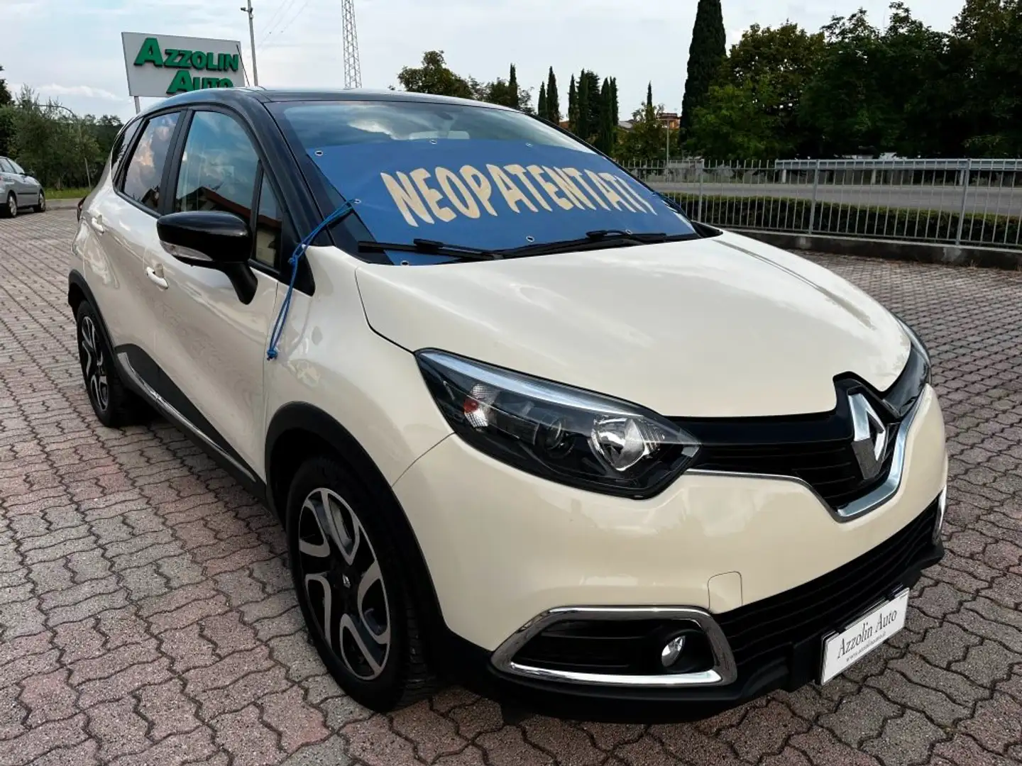 Renault Captur 1.5 DCI UNICA MANO SI A NEOPATENTATI bež - 1