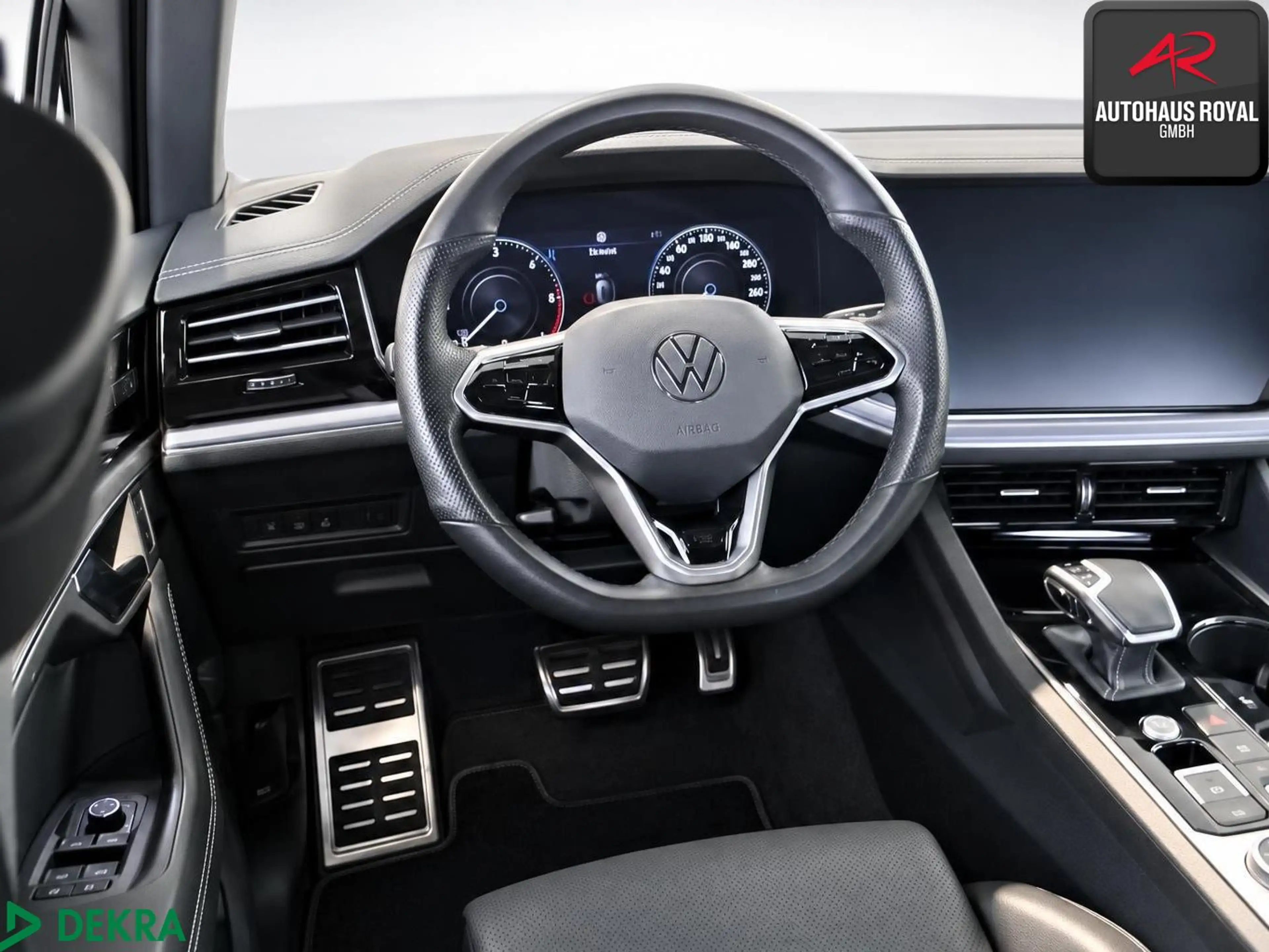 Volkswagen Touareg 3.0 TDI 4M R LINE HUD,STANDHZ,DYNAUDIO — photo 5