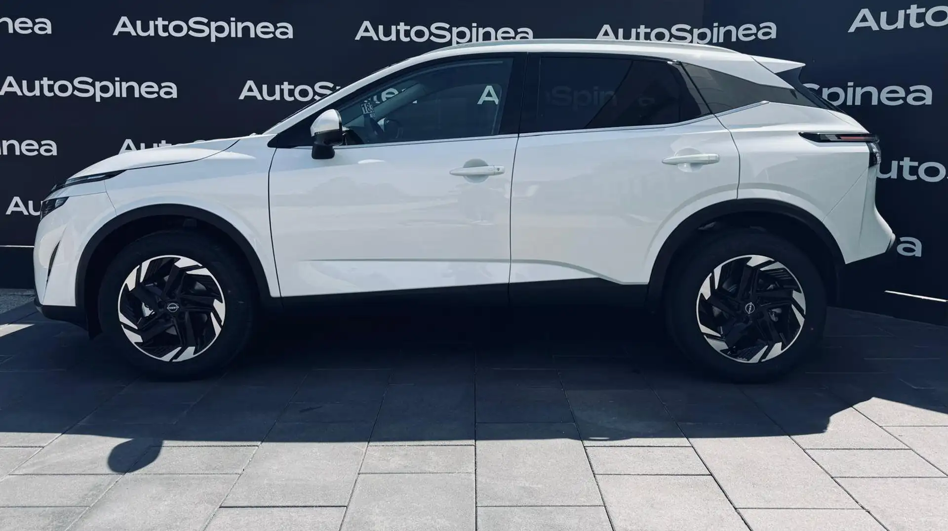 Nissan Qashqai MHEV 158 CV Xtronic N-Connecta #winterpack #wirle Wit - 2