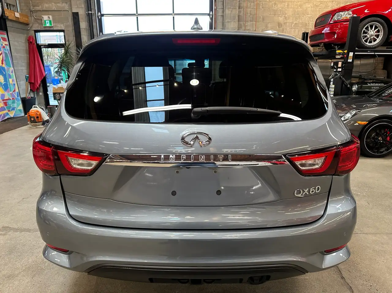 Infiniti QX60 снимка Infiniti QX60