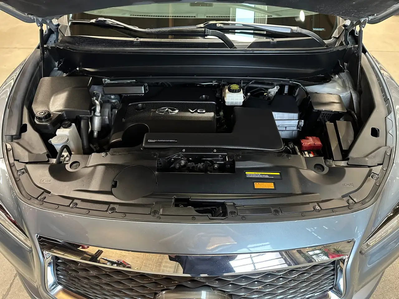 Infiniti QX60 снимка Infiniti QX60