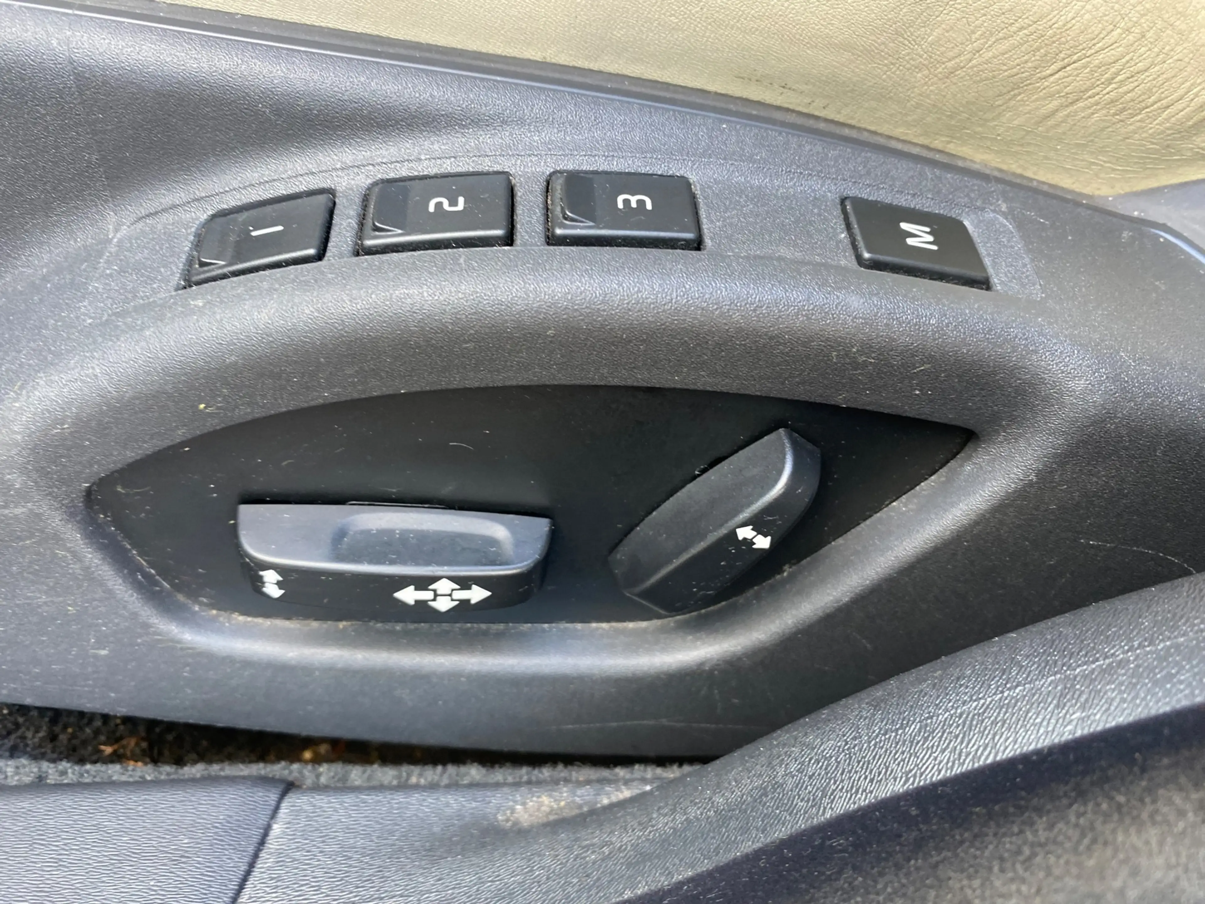 Volvo V70 2.0F Automaat Summum LEER / XENON / TREKHAAK — photo 13