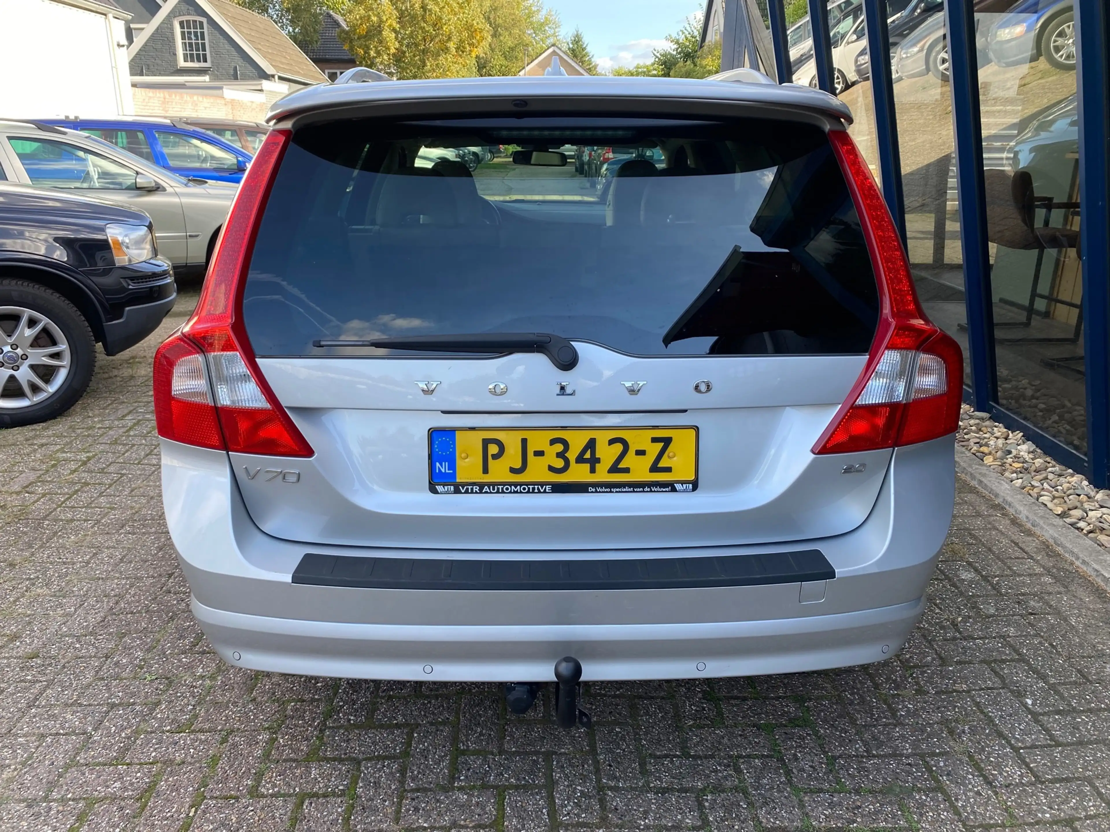Volvo V70 2.0F Automaat Summum LEER / XENON / TREKHAAK — photo 3
