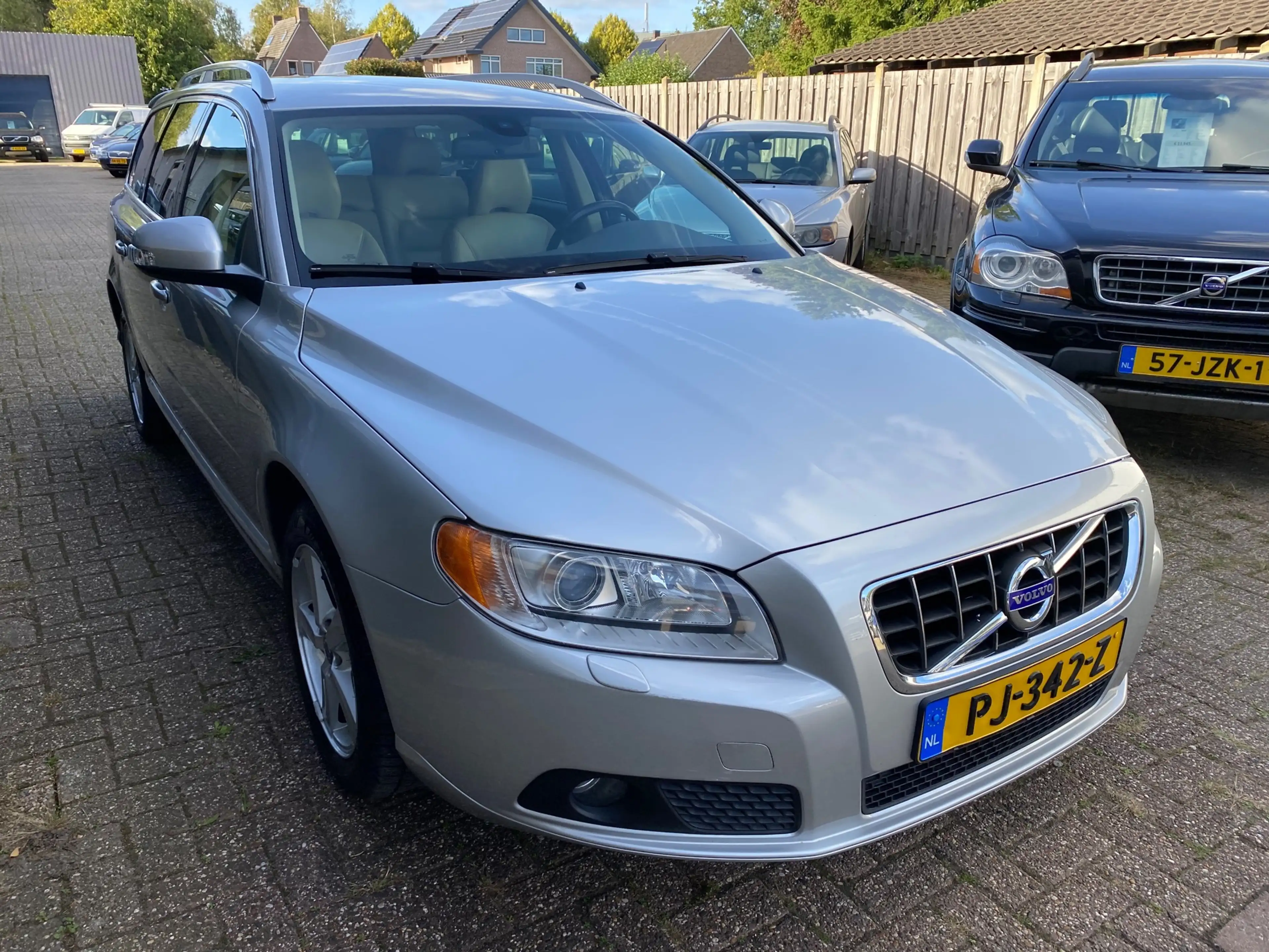 Volvo V70 2.0F Automaat Summum LEER / XENON / TREKHAAK — photo 5