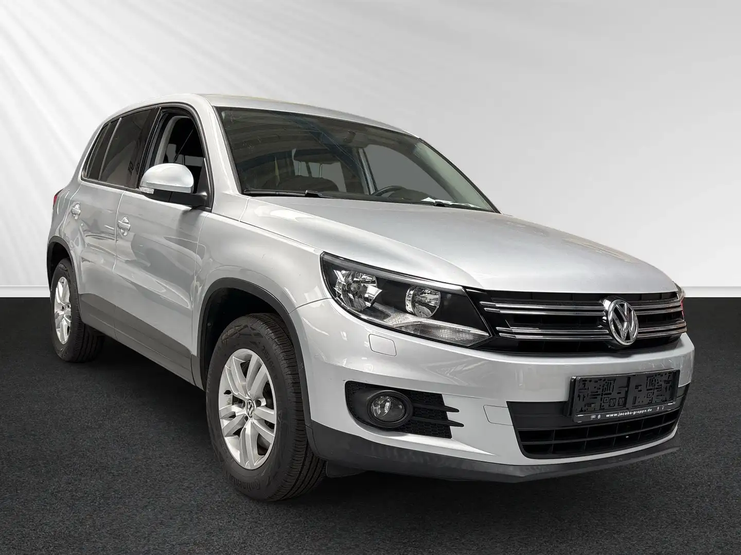 Volkswagen Tiguan 2.0 TDI AHK Sitzh Navi PDC Argento - 1
