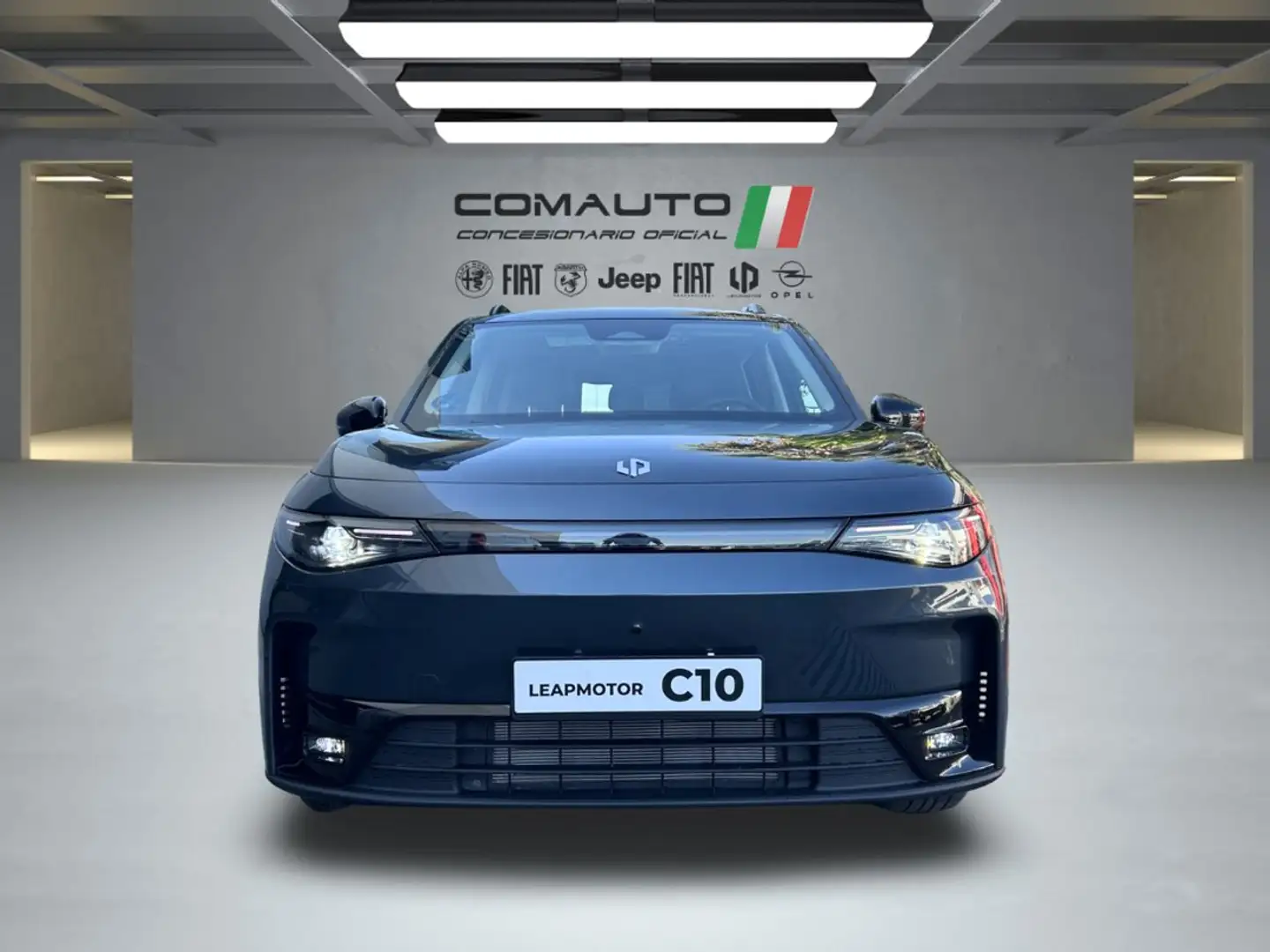 Leapmotor C10 REEV 28.4 kWh  Auto Style Negro - 2