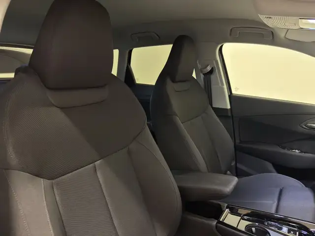Audi Q3 view 12