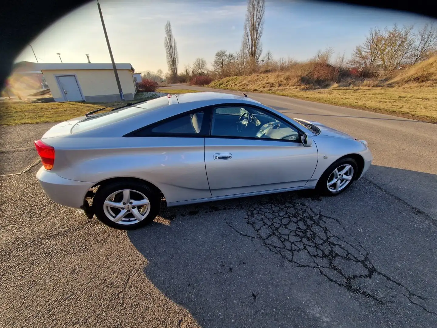 Toyota Celica 1.8 I-16V  S/Klimaautomatik/Scheckheft/el.Fenster Gris - 2