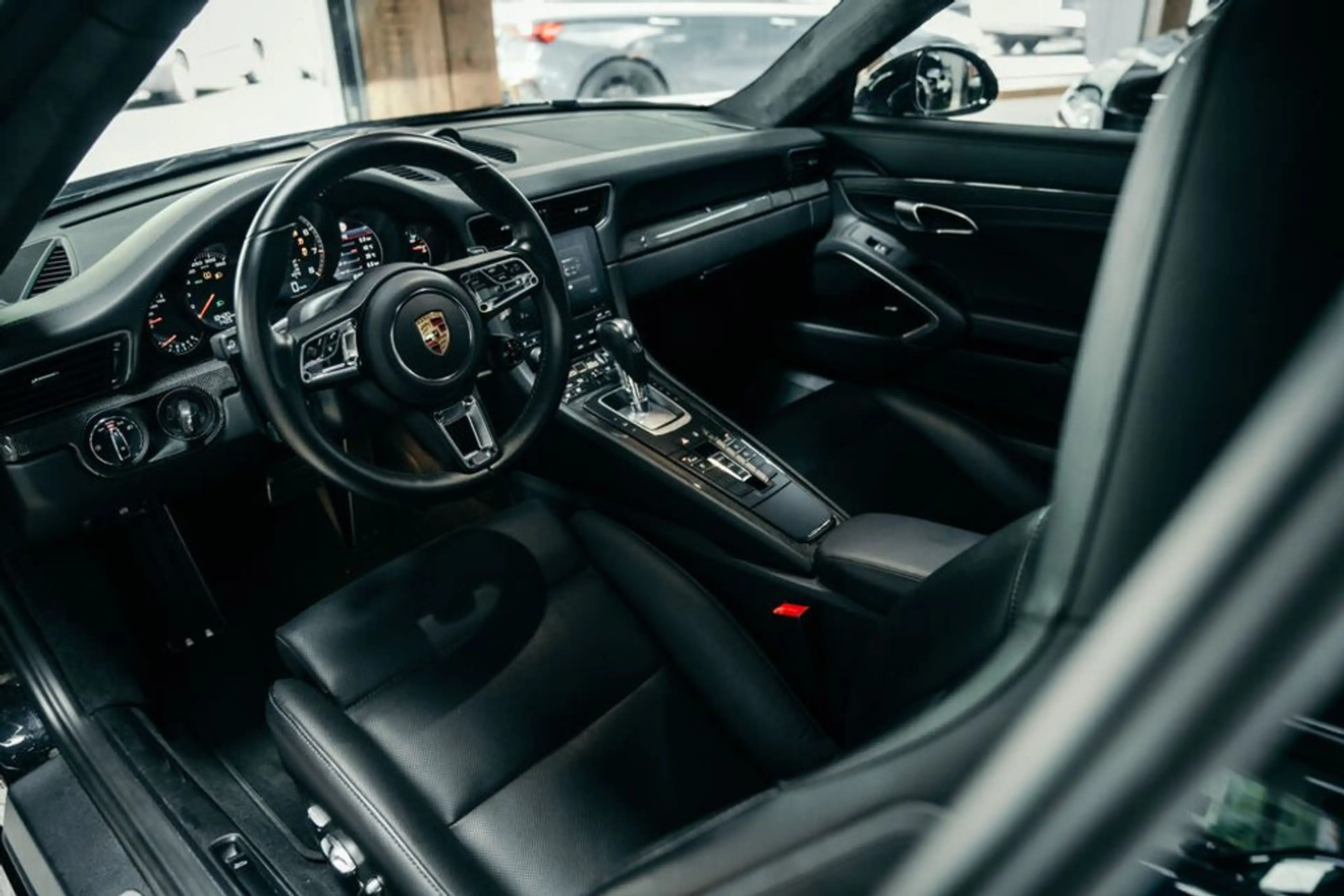 Porsche 911 Turbo S *LIFT*MWST*PCCB*AERO PAKET* — photo 15
