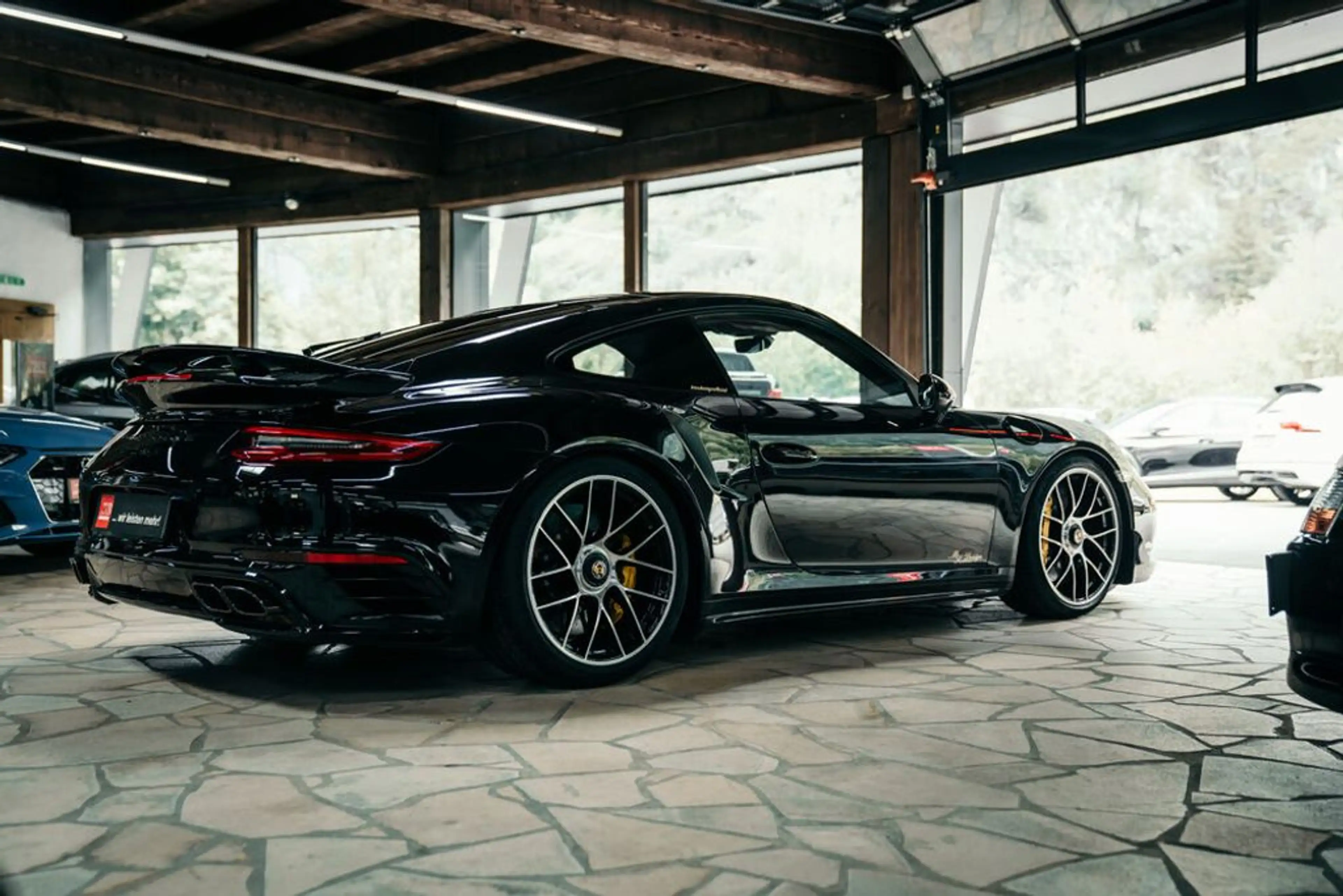 Porsche 911 Turbo S *LIFT*MWST*PCCB*AERO PAKET* — photo 9