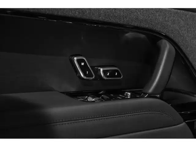Land Rover Range Rover Sport view 15