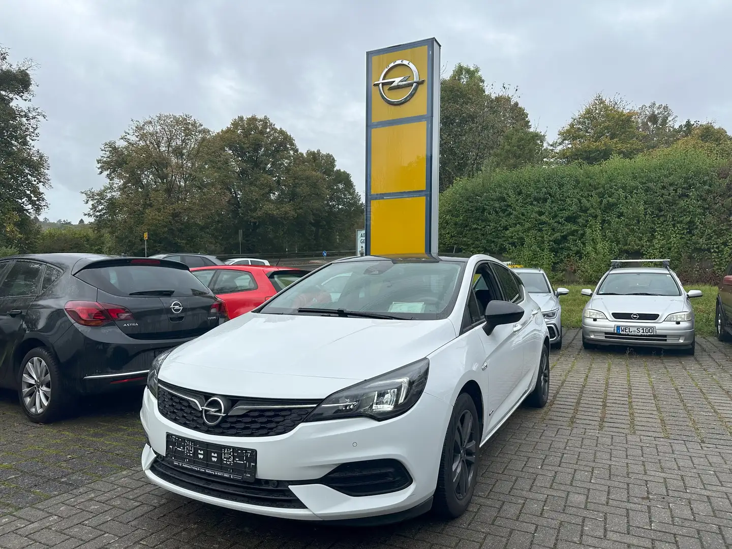 Opel Astra Design&Tech Bianco - 2