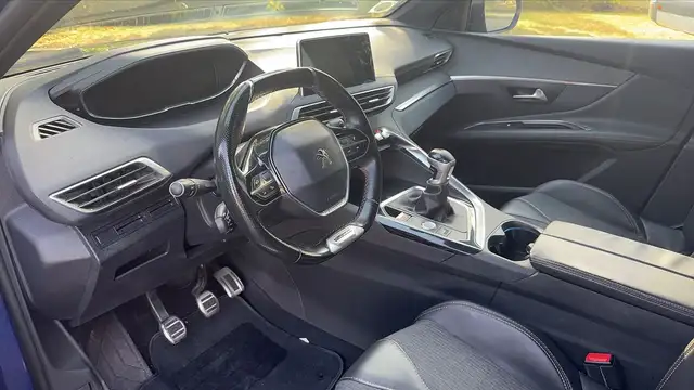 Peugeot 3008 view 8