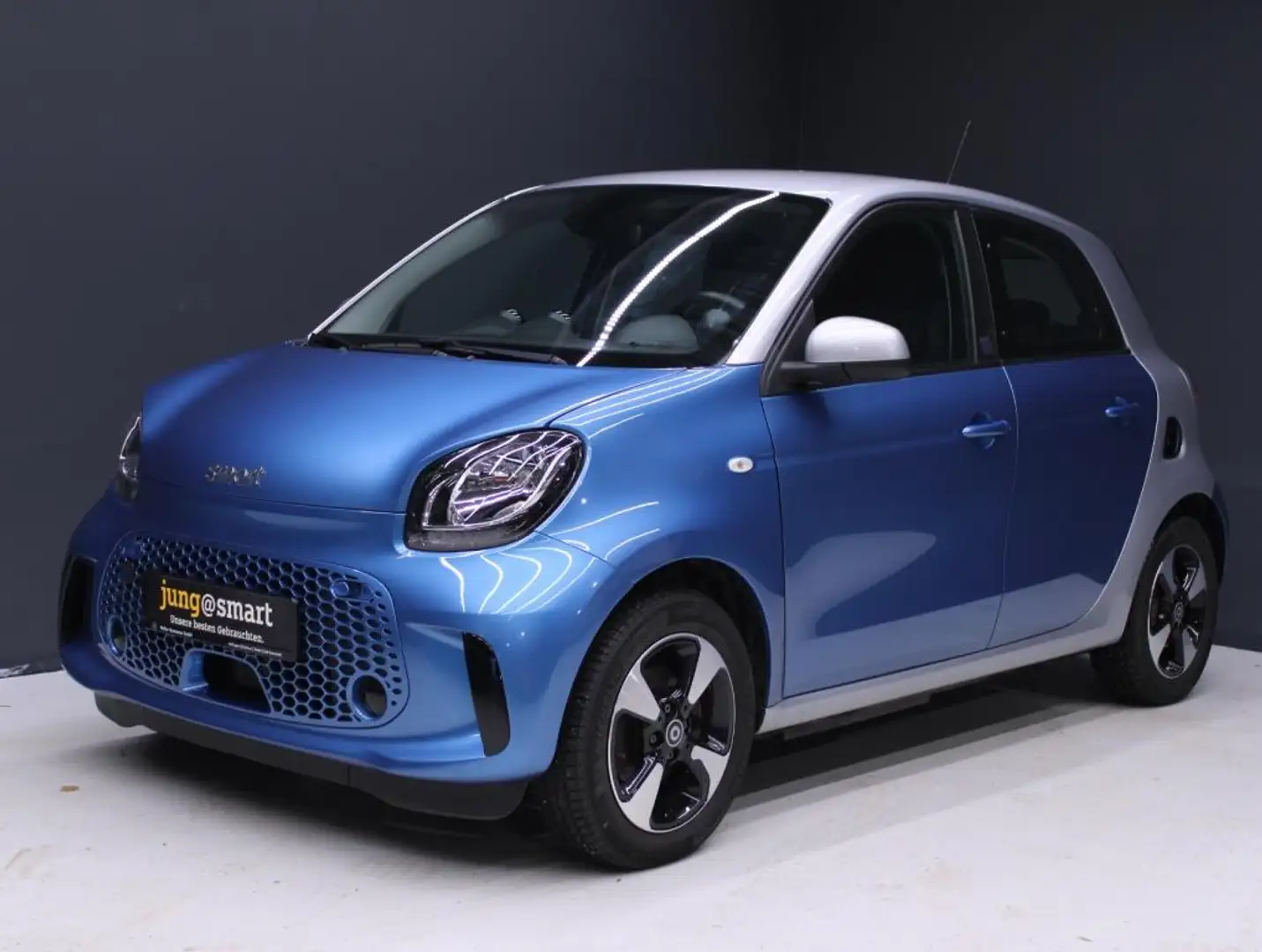 smart forFour EQ  +SHZ+PDC+Klimaaut. Blau - 1