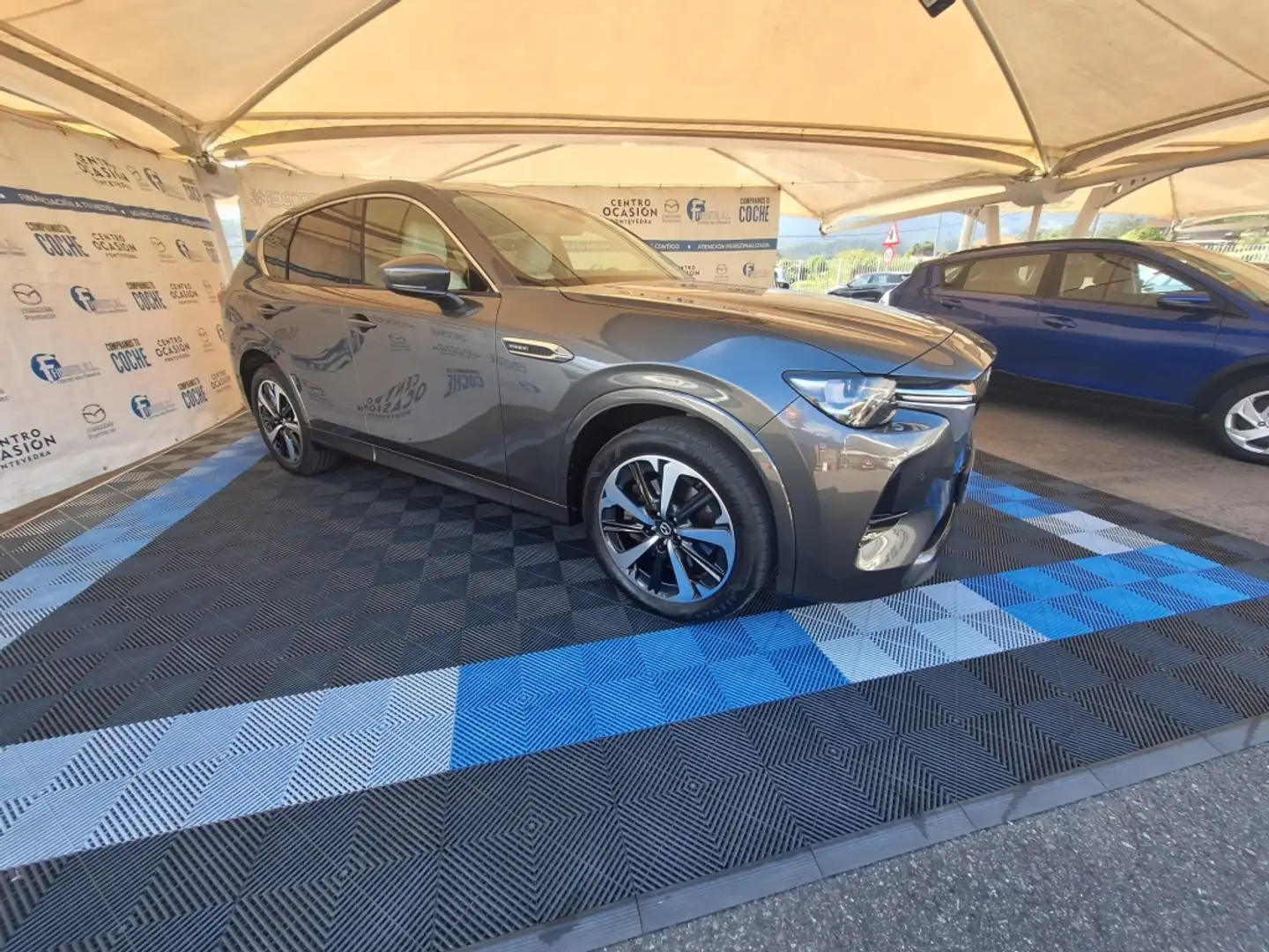 Mazda CX-60 2.5L PHEV Takumi Con-P + Dri-P+ Com-P + Pan-P NKS Gris - 1