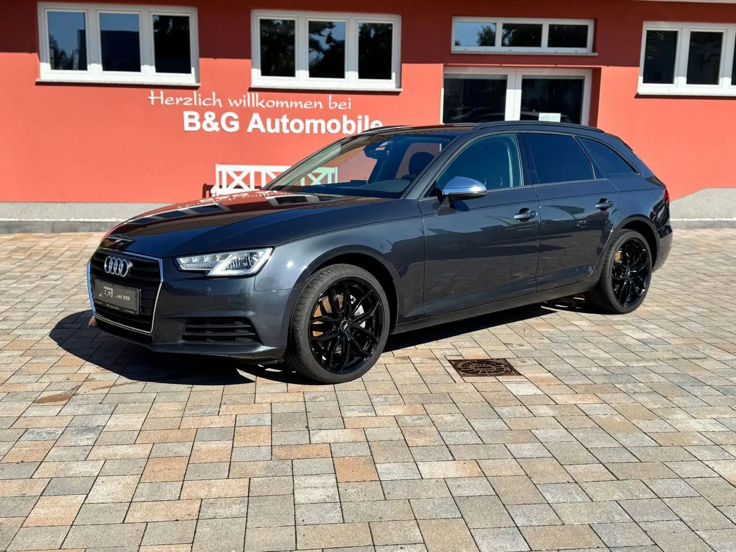 Audi A4 *AHK*Sitzheizung*Xenon Gris - 1