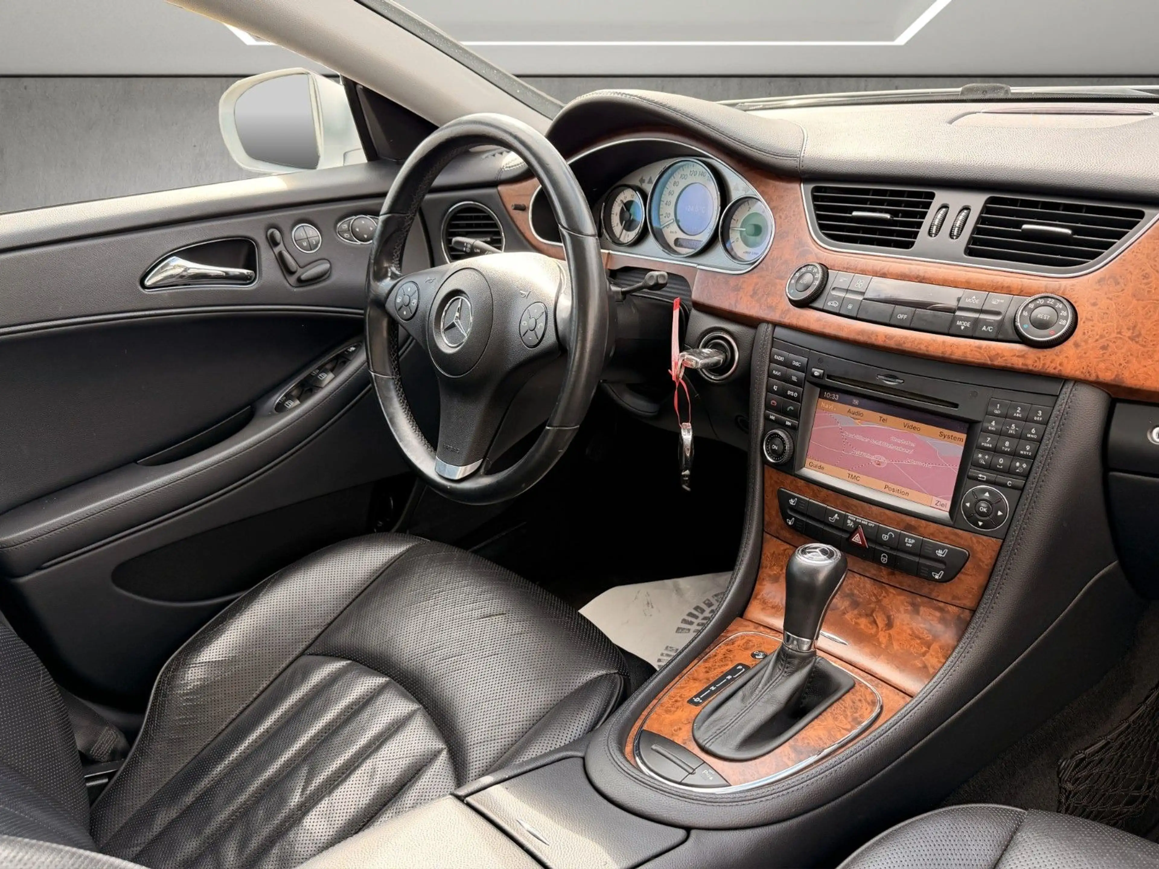 Mercedes-Benz CLS 350 CDI Automatik*Xenon*Leder*Navi*SD — photo 10