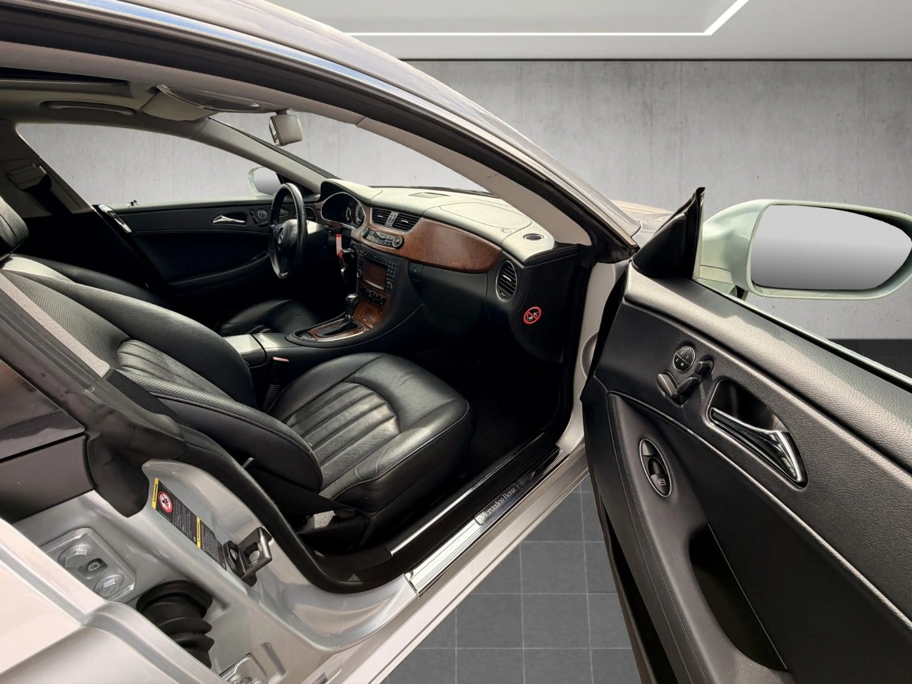 Mercedes-Benz CLS 350 CDI Automatik*Xenon*Leder*Navi*SD — photo 11