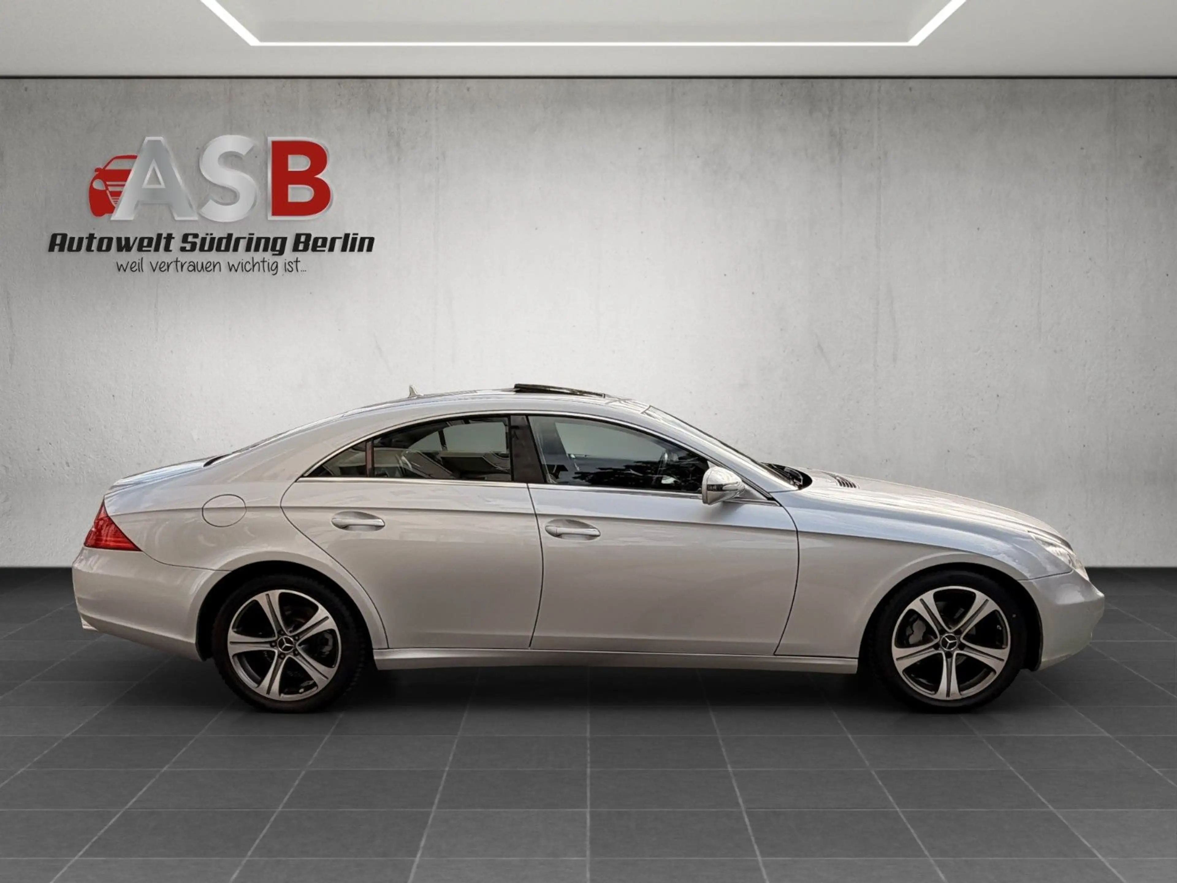 Mercedes-Benz CLS 350 CDI Automatik*Xenon*Leder*Navi*SD — photo 4