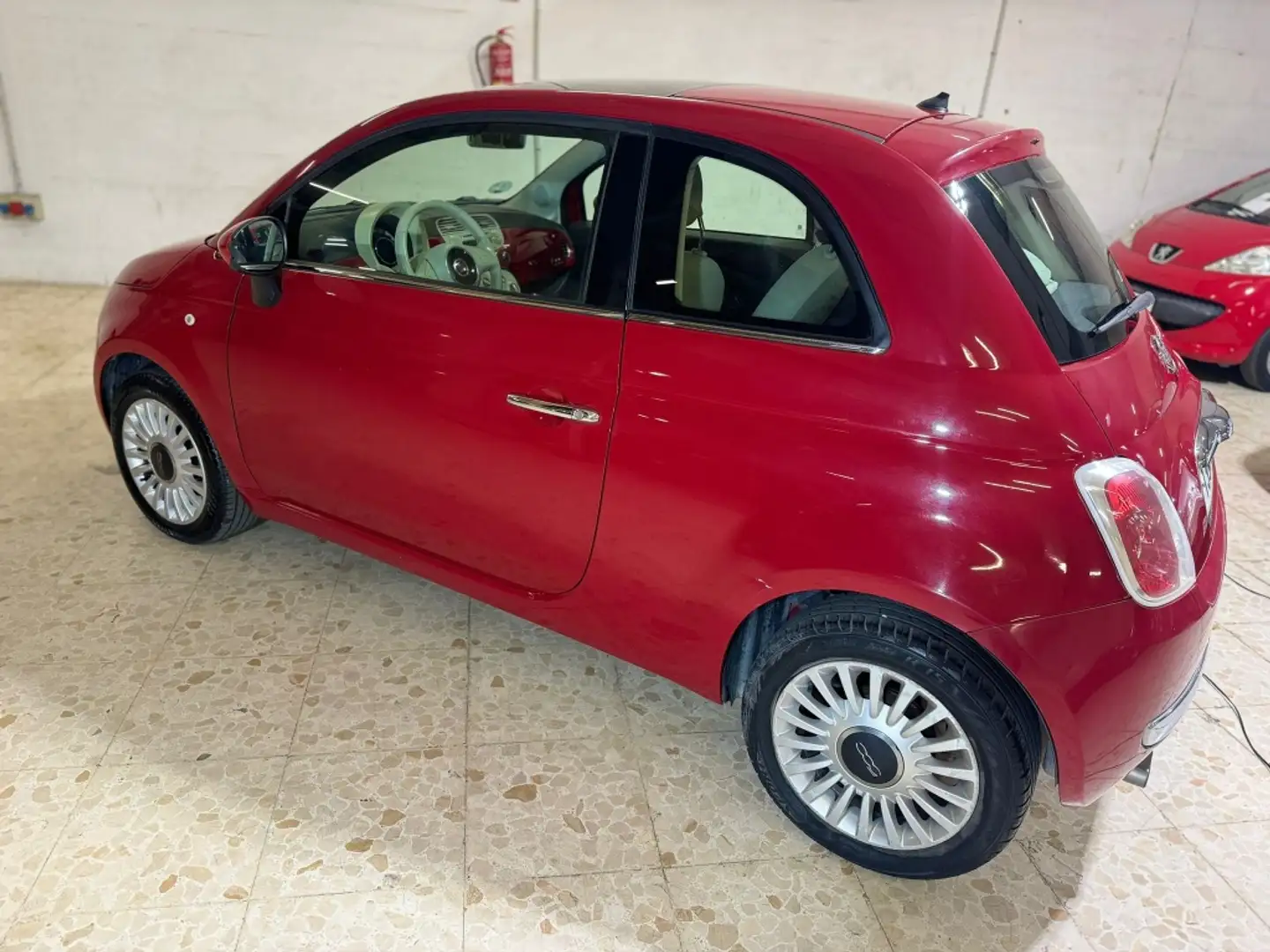 Fiat 500 1.2 Lounge Červená - 2
