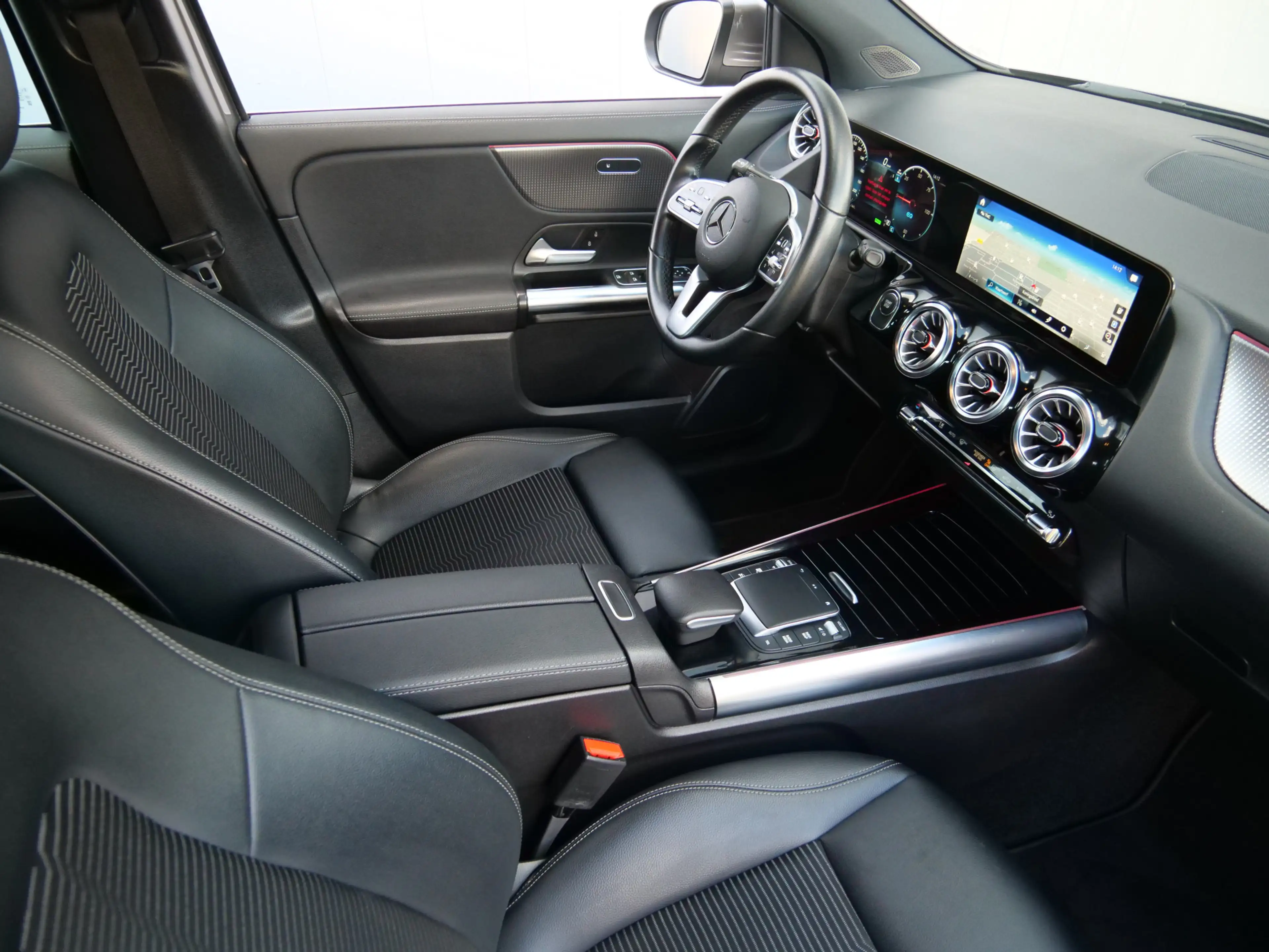 Mercedes-Benz EQA 250 Business Line 67 kWh 190 Pk Automaat Navi / DAB / — photo 12