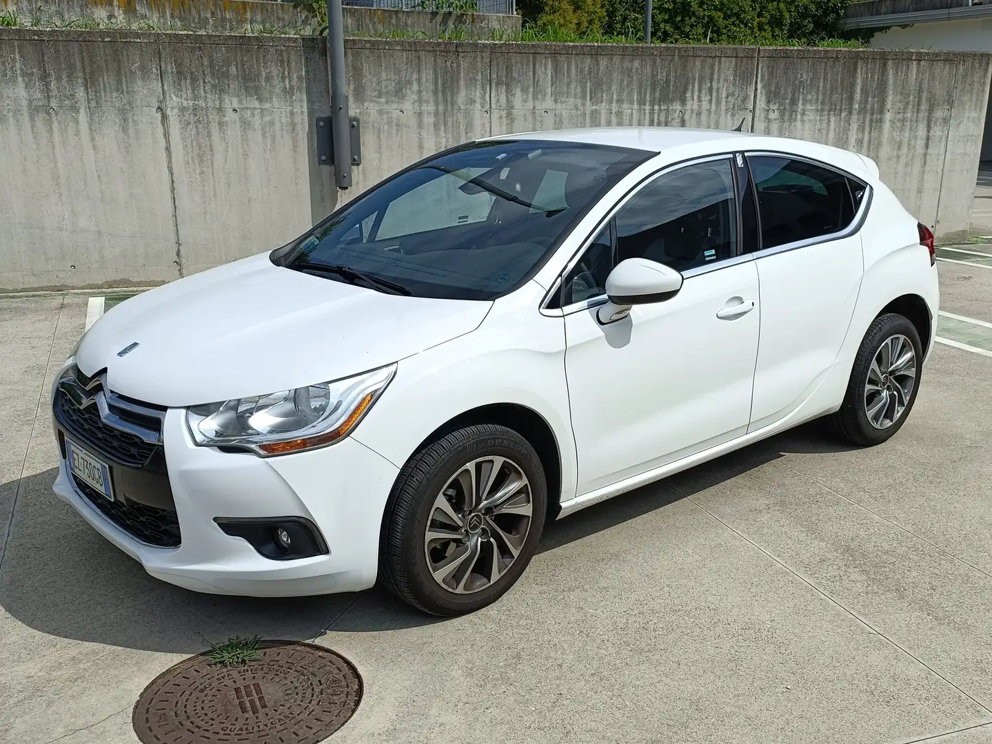 Citroen DS4 DS4 1.6 e-hdi (airdream) Chic 115cv etg6 (cmp6) - 1