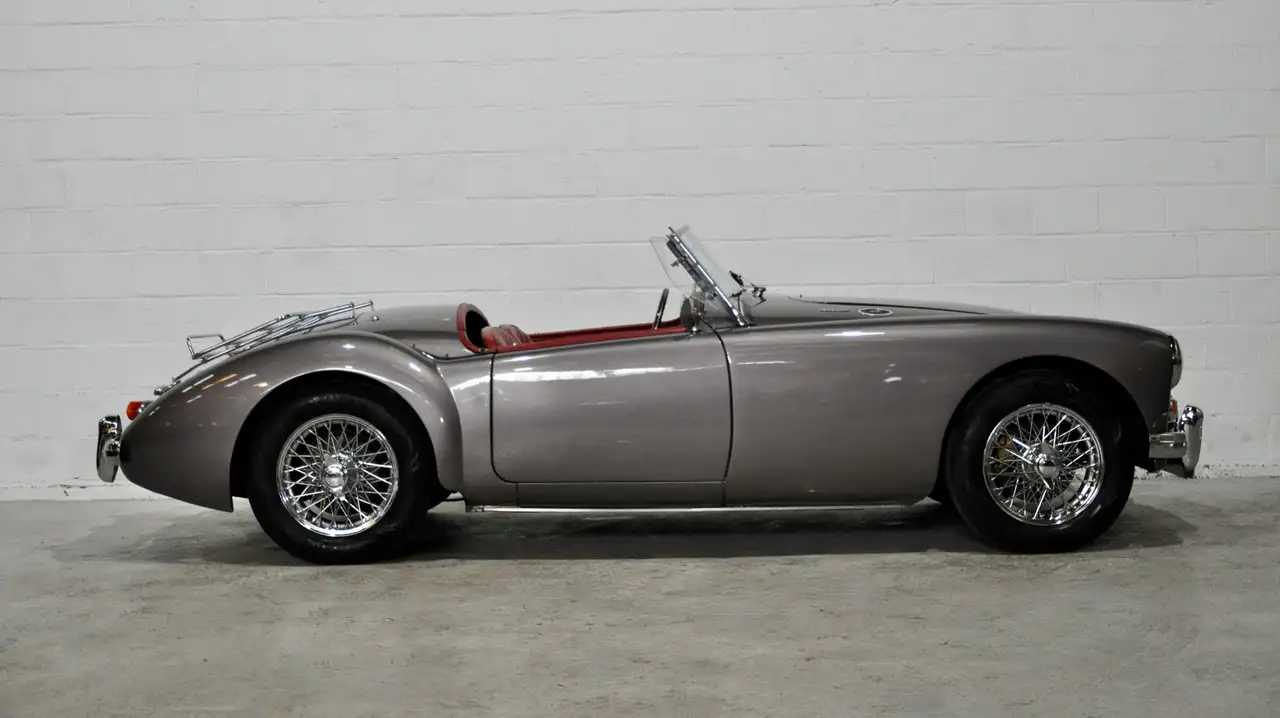 MG MGA 1600 MK II Roadster ** Superbe Configuration **, foto 4
