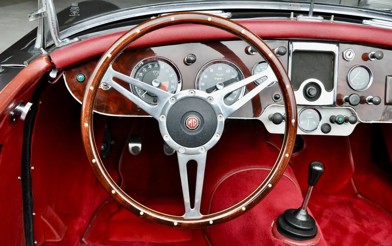 MG MGA 1600 MK II Roadster ** Superbe Configuration **, foto 11