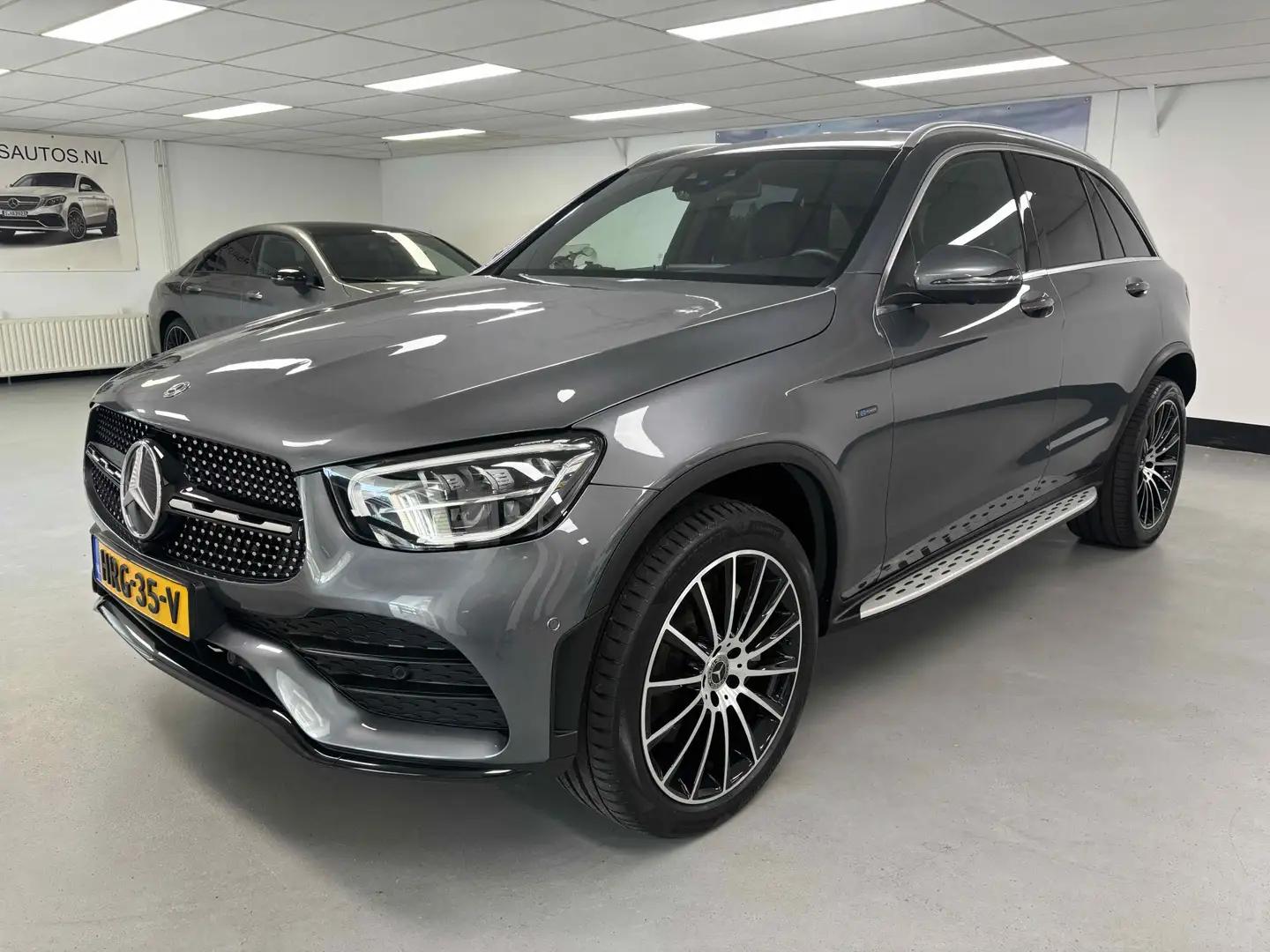 Mercedes-Benz GLC 300 300e 4MATIC AMG/360/Distronic/20"/Trekhaak/Dodehoe Grigio - 1