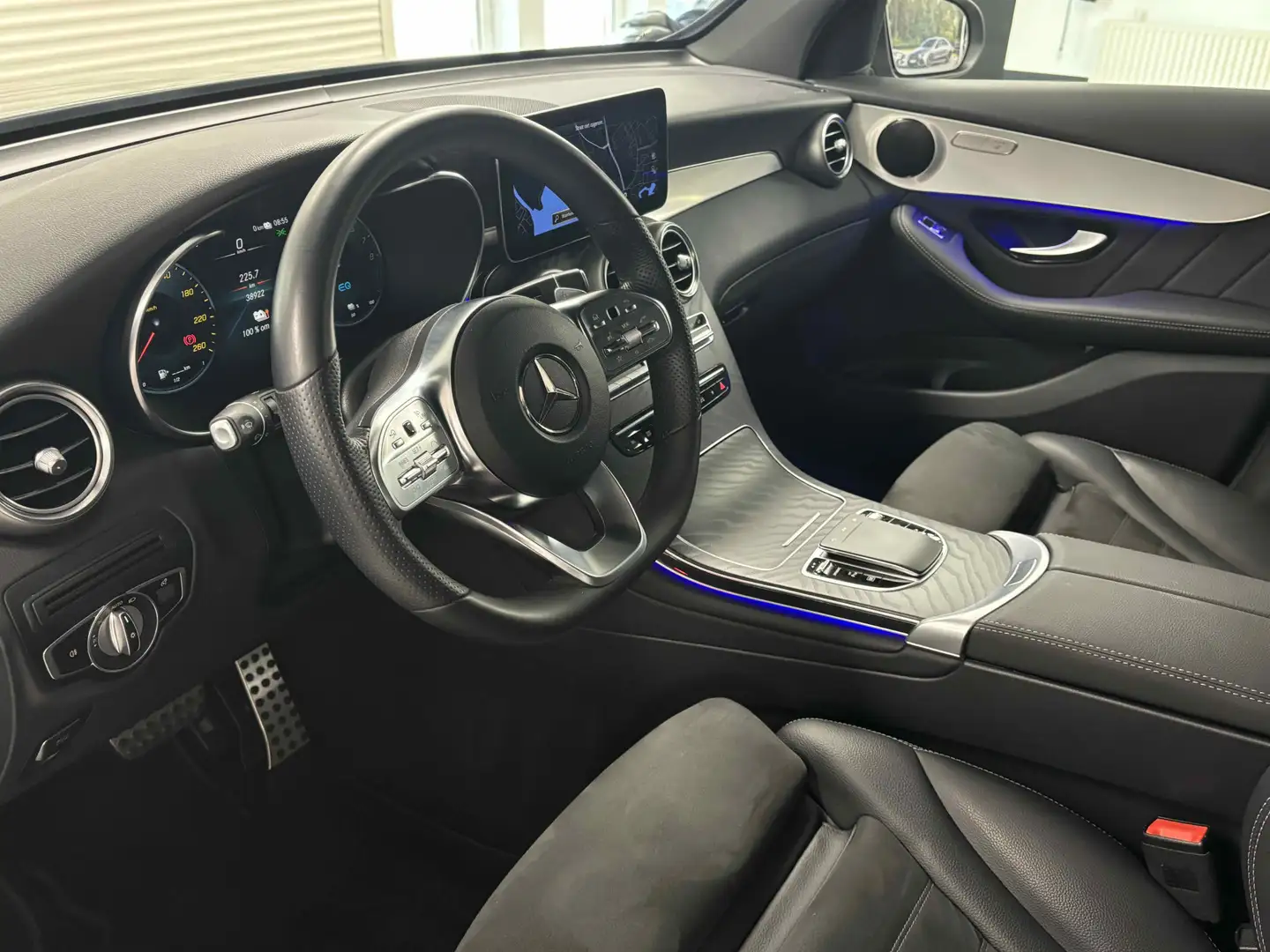Mercedes-Benz GLC 300 300e 4MATIC AMG/360/Distronic/20"/Trekhaak/Dodehoe Grigio - 2