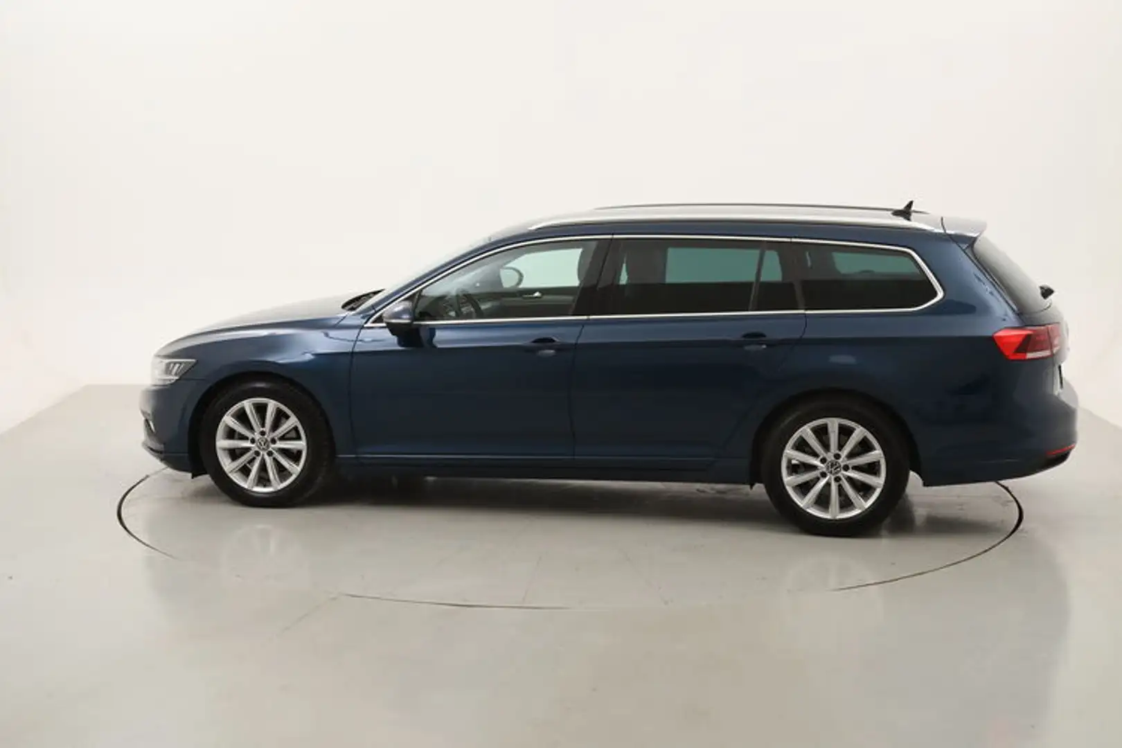 Volkswagen Passat Variant Business DSG 2.0 Diesel 150CV Blauw - 2