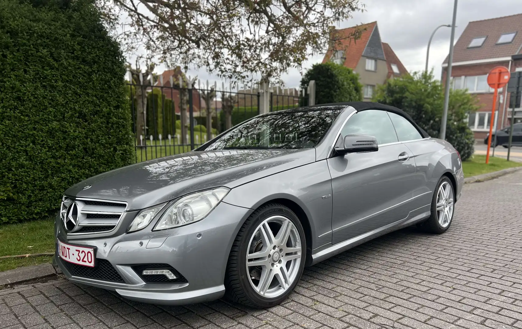 Mercedes-Benz E 220 CABRIOLET CDI BE AMG Line Argent - 1