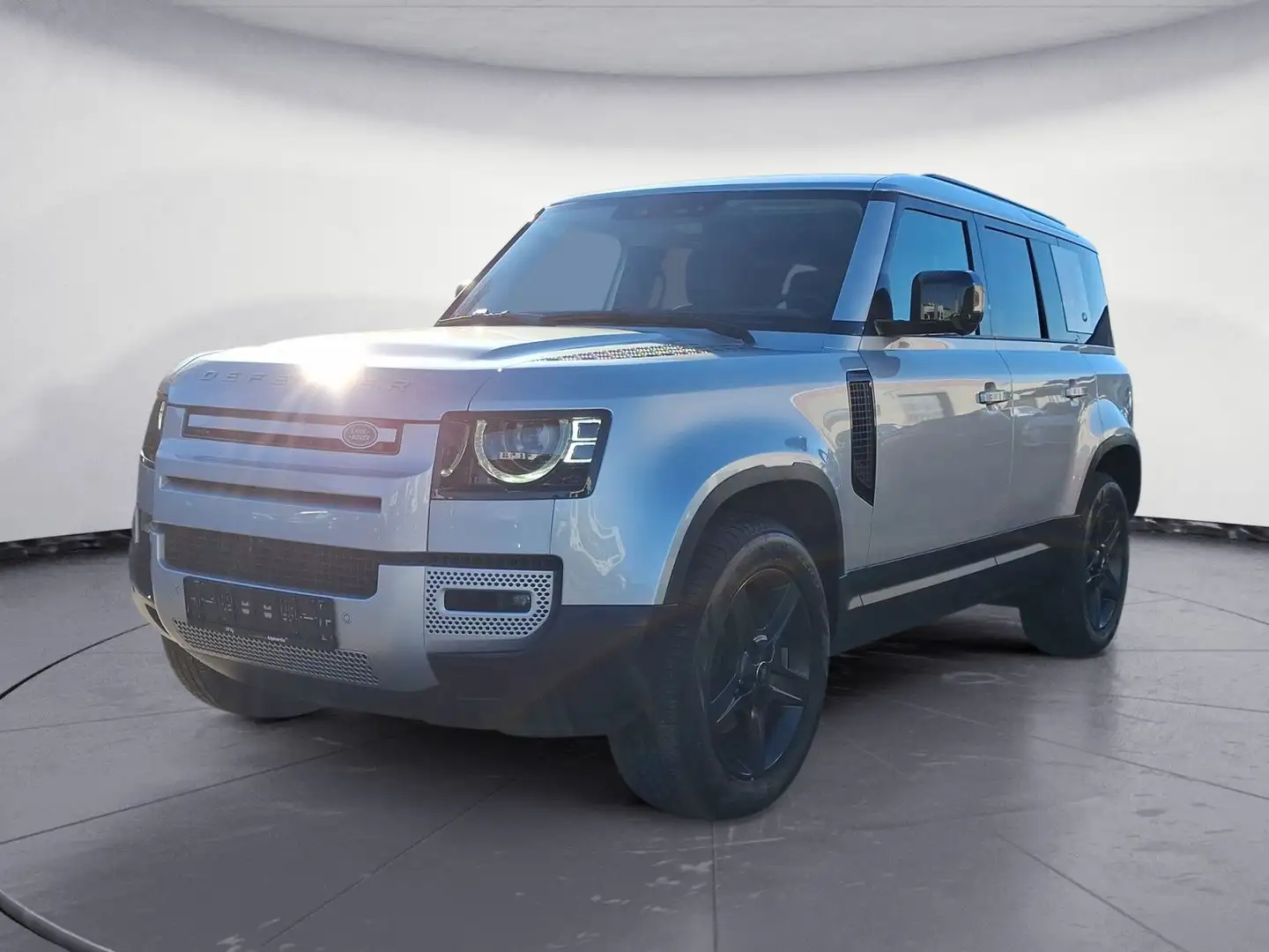 Land Rover Defender 3.0 D250 MHEV SE 110 AHK Pano Winter Pa Silber - 1