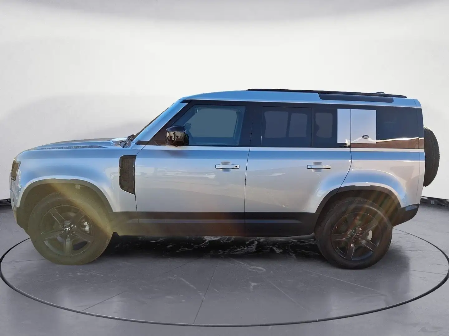 Land Rover Defender 3.0 D250 MHEV SE 110 AHK Pano Winter Pa Silber - 2