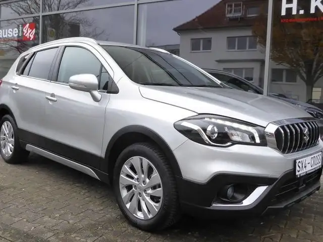 Suzuki SX4 S-Cross 1.4 Haybrid Comfort / Neuwagenzustand!