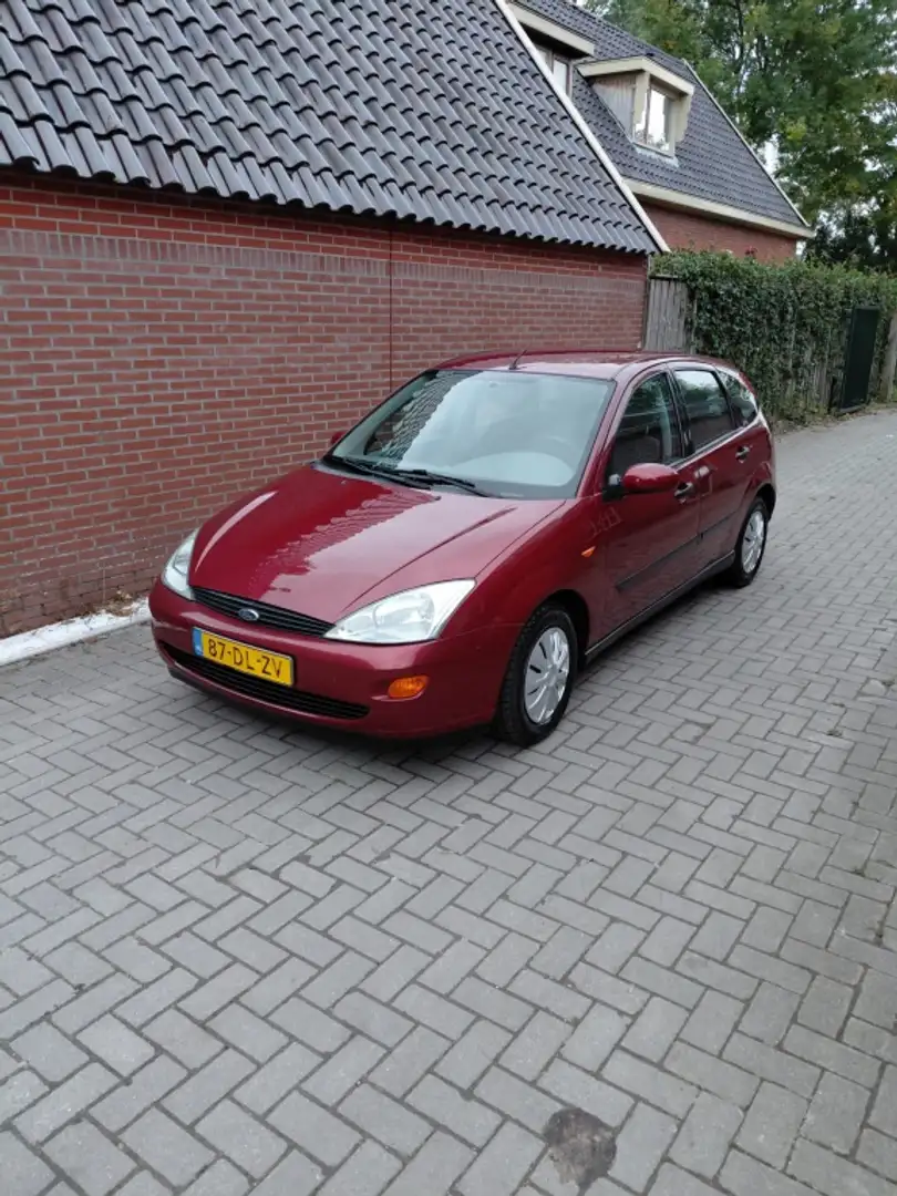 Ford Focus 1.6-16V Ambiente Rood - 1